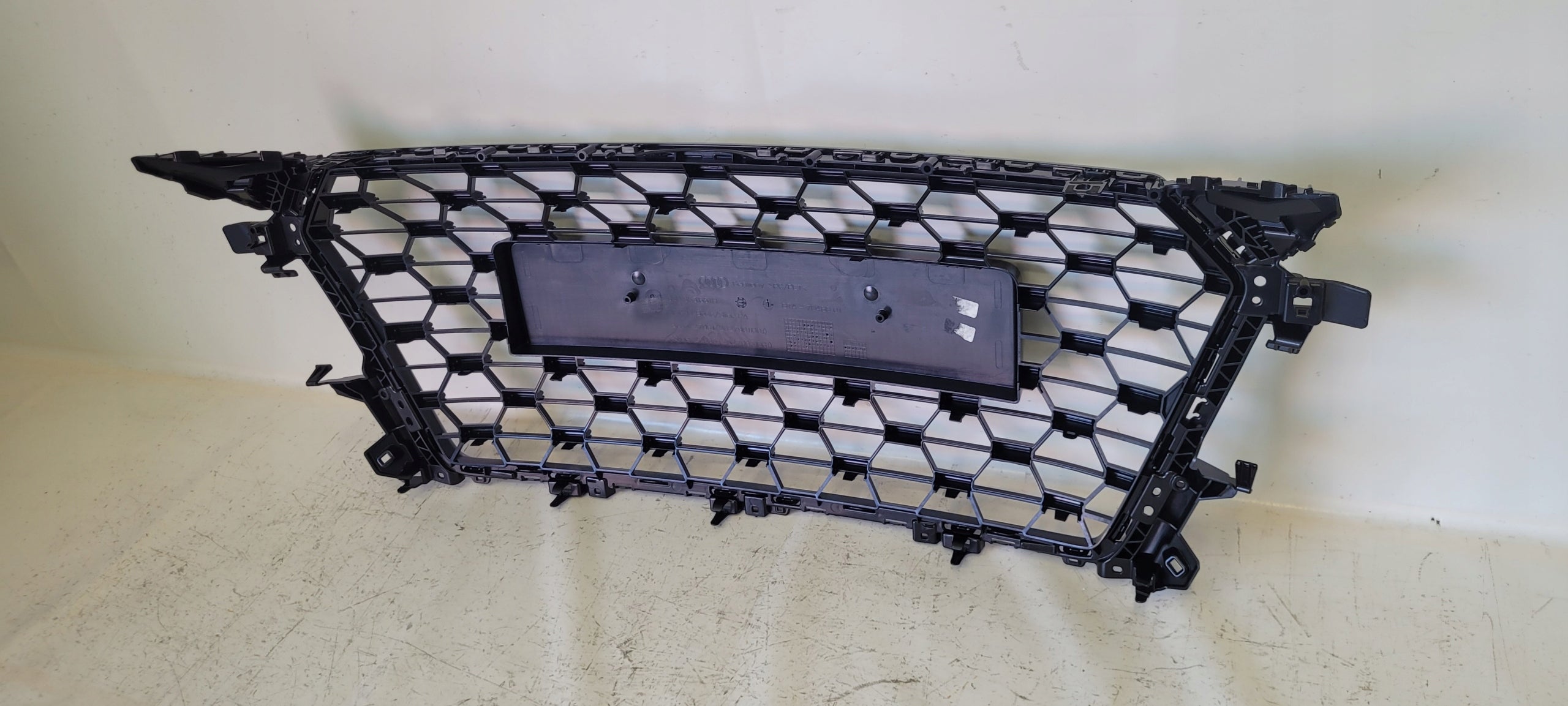 Kühlergrill Audi TT 8S FRONTGRILL Kühlergitter