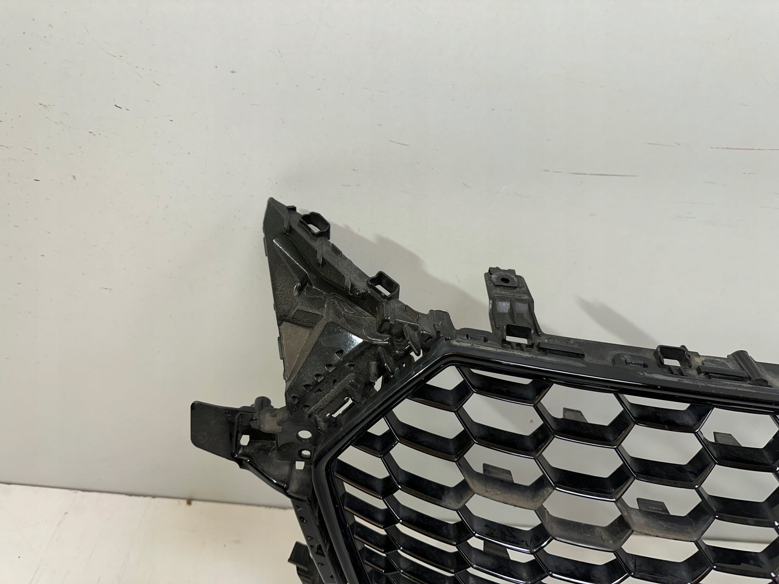 Kühlergrill Audi TT RS FRONTGRILL 8S0853653A Kühlergitter