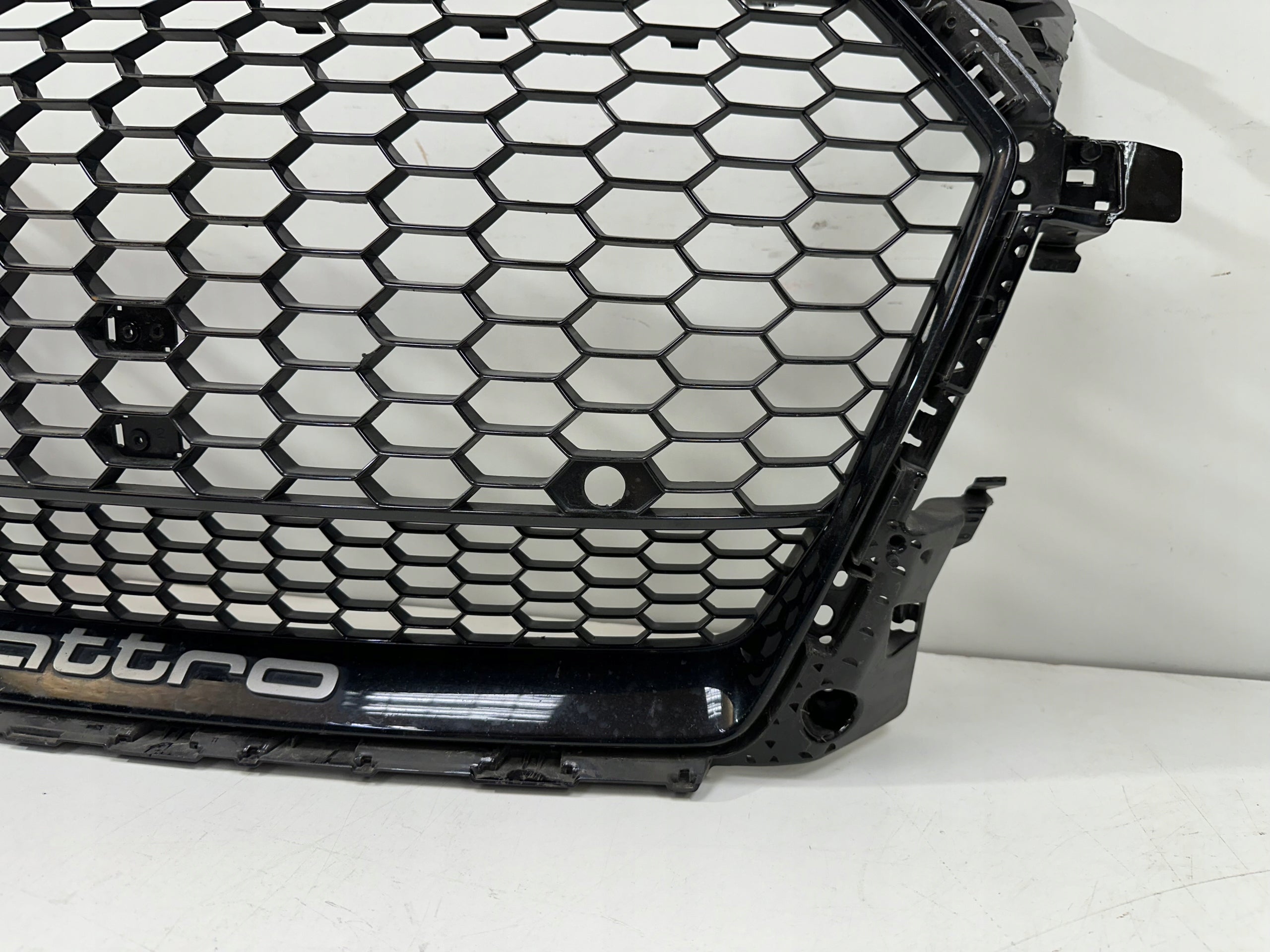 Kühlergrill Audi TT RS FRONTGRILL 8S0853653A Kühlergitter