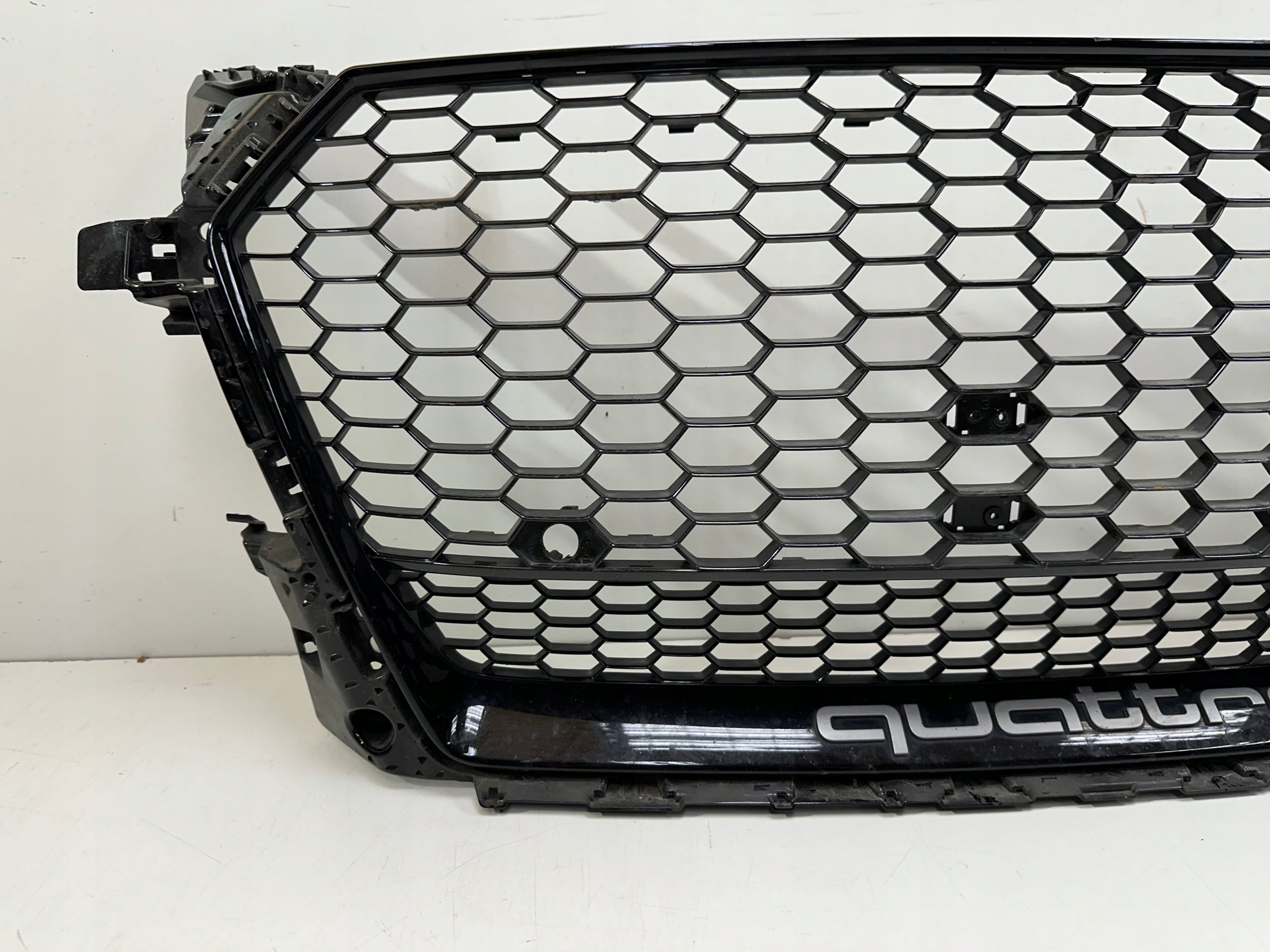 Kühlergrill Audi TT RS FRONTGRILL 8S0853653A Kühlergitter