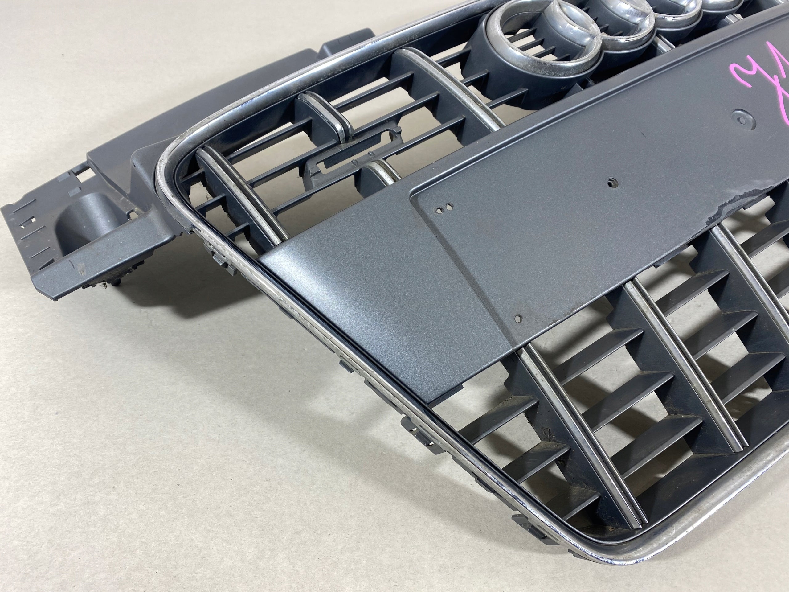 Kühlergrill Audi TTS TT 8J FRONTGRILL 8J0853651F Kühlergitter