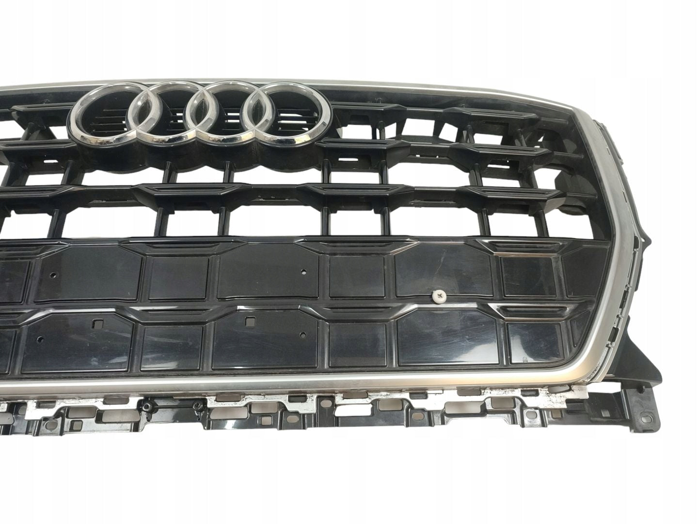 Kühlergrill Audi Q2 GA 81A FRONTGRILL Kühlergitter