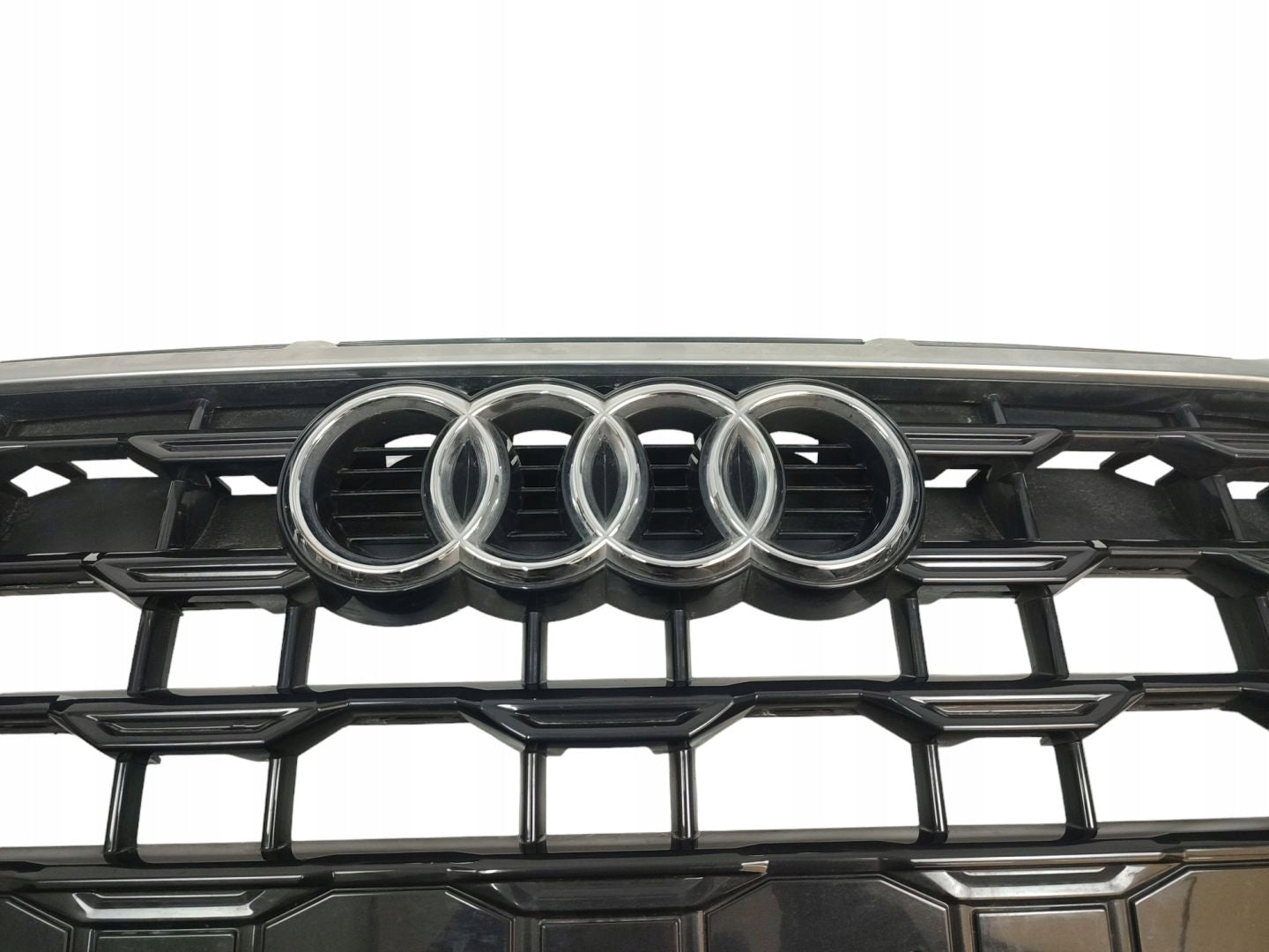 Kühlergrill Audi Q2 GA 81A FRONTGRILL Kühlergitter