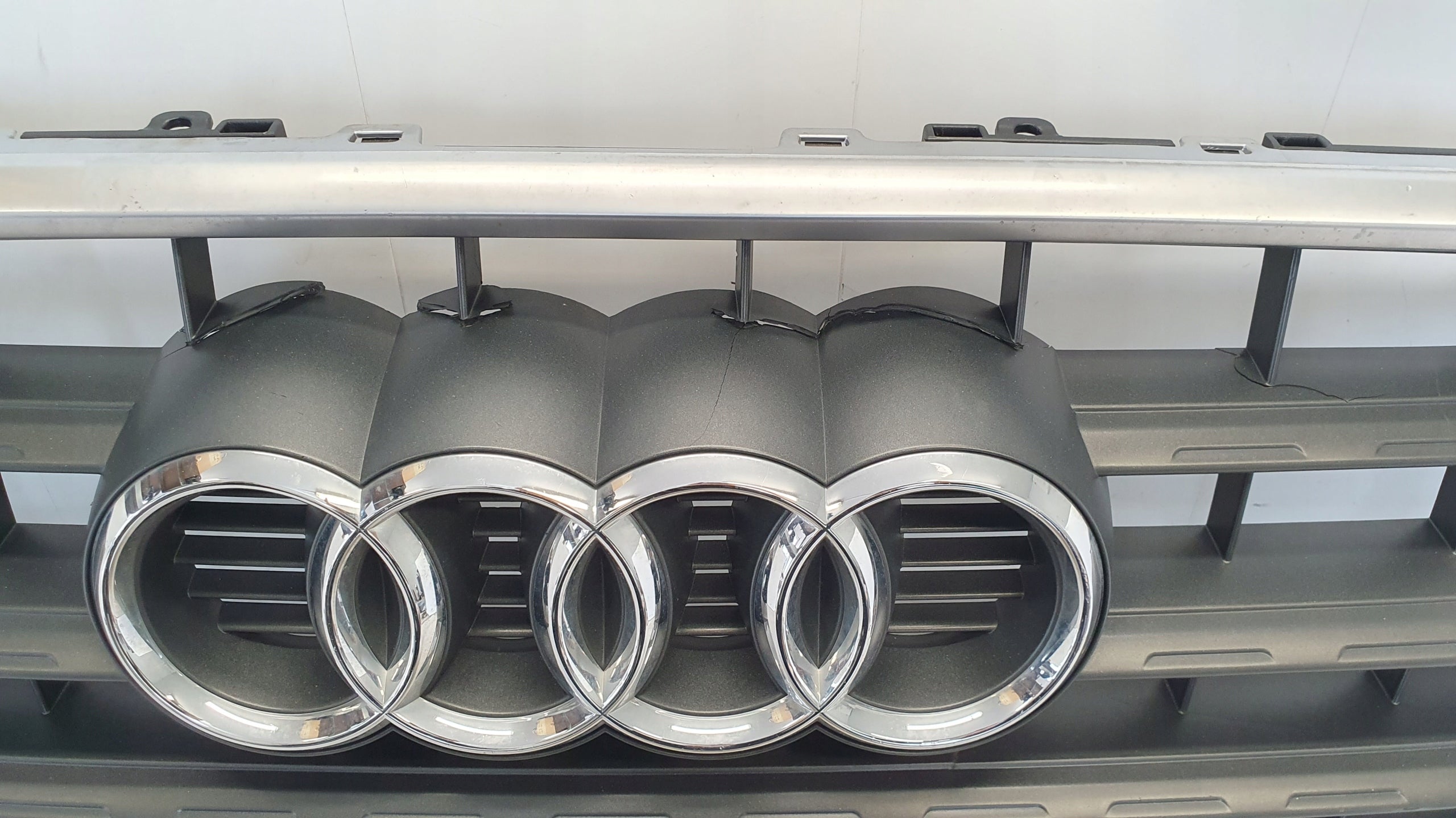 Kühlergrill Audi Q3 FRONTGRILL 8U0853653 Kühlergitter