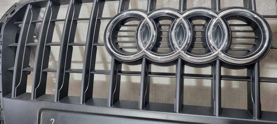 Kühlergrill Audi Q3 8U0 8U FRONTGRILL 8U0853651 Kühlergitter