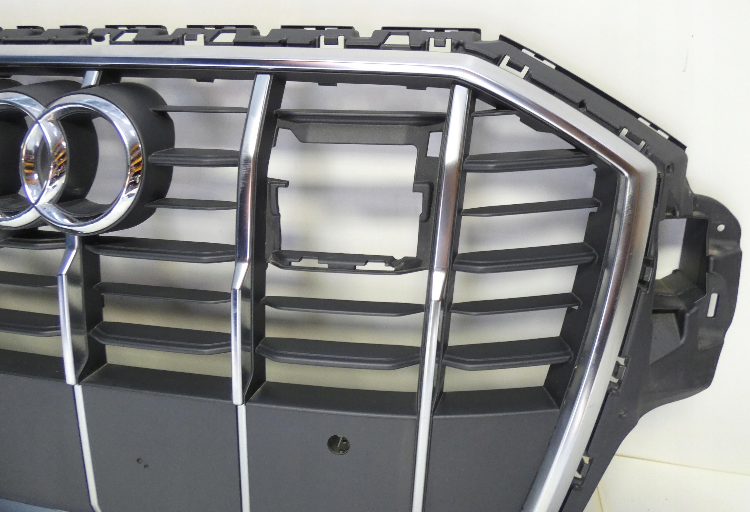 Kühlergrill Audi Q7 FRONTGRILL 4M0853651AJ Kühlergitter