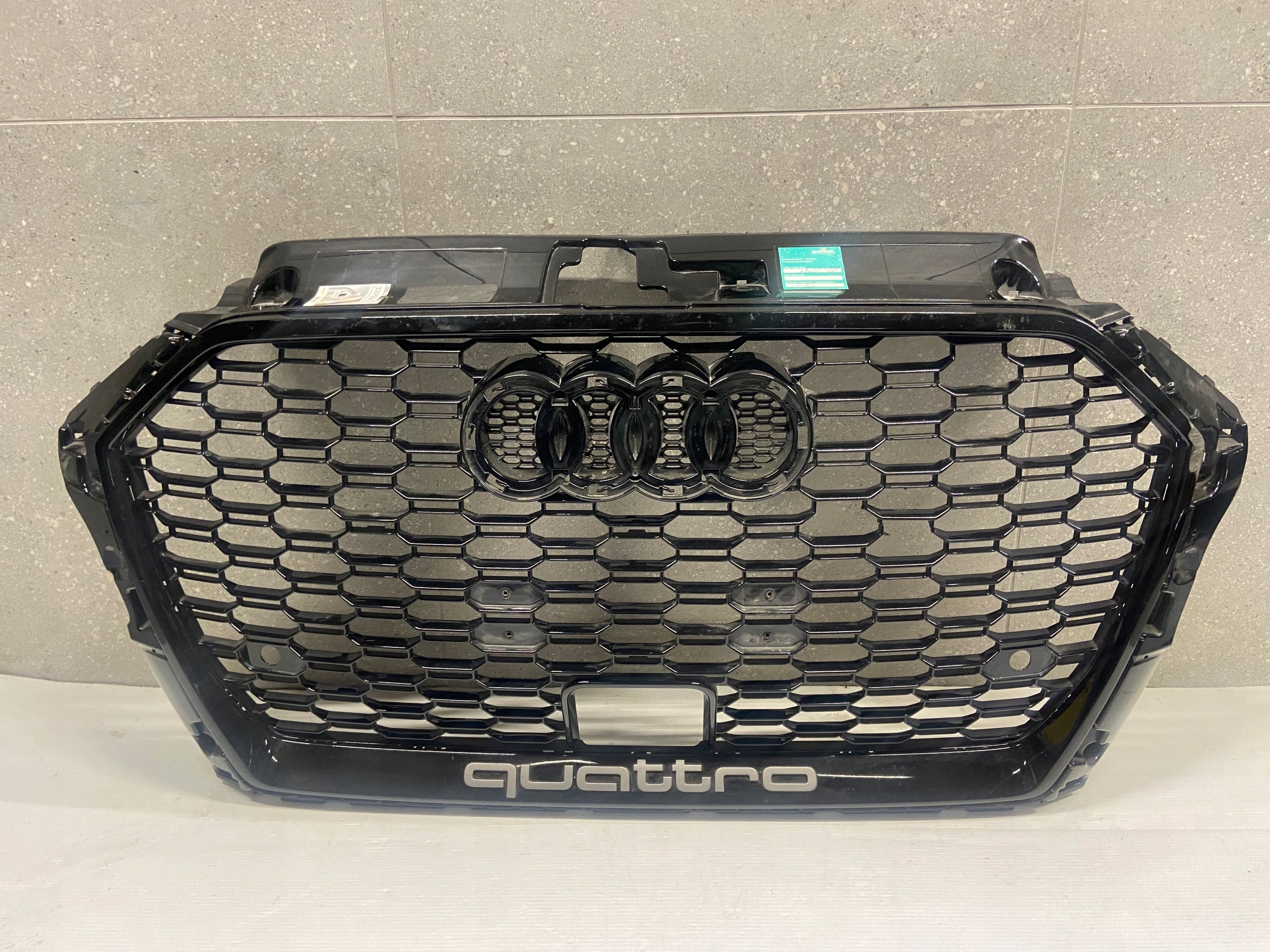 Kühlergrill Audi RS3 FRONTGRILL 8V5853651R8 Kühlergitter