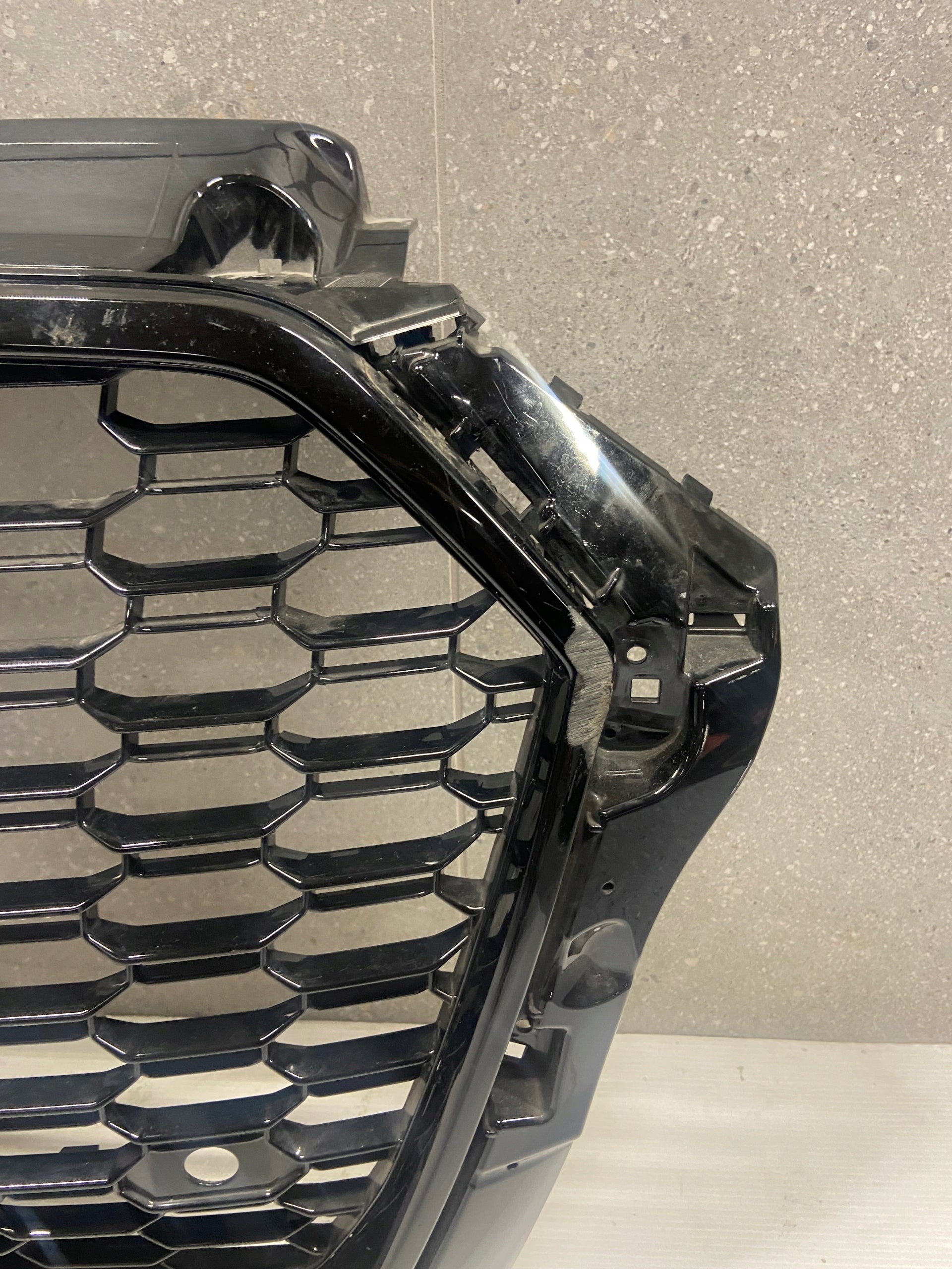 Kühlergrill Audi RS3 FRONTGRILL 8V5853651R8 Kühlergitter