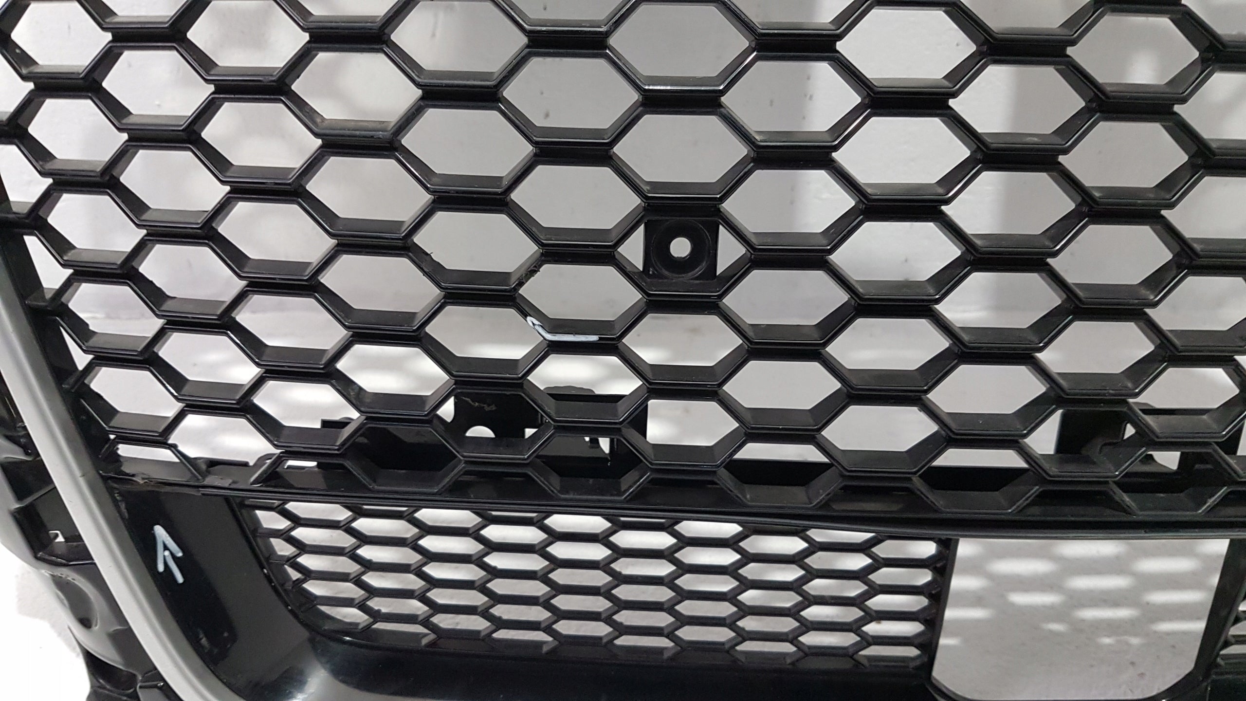 Kühlergrill Audi RS3 FRONTGRILL 8V48536538V Kühlergitter