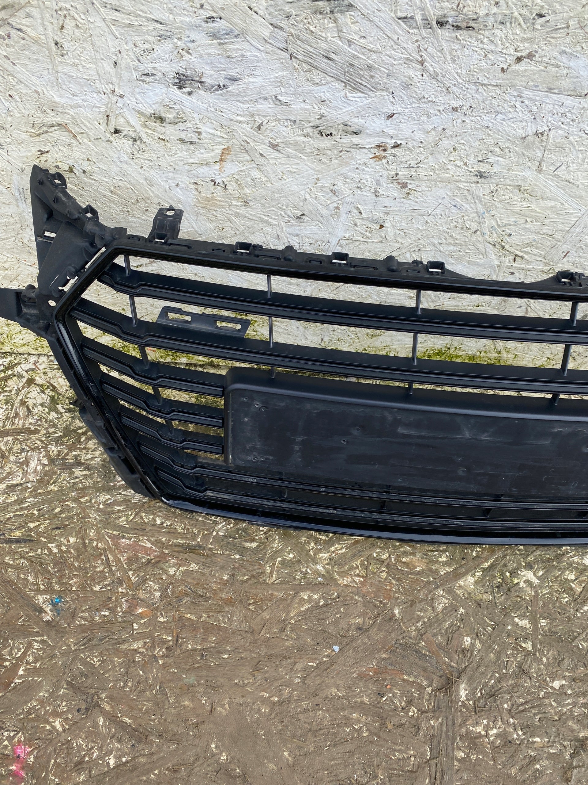 Kühlergrill Audi TTS FRONTGRILL 8S0853651A Kühlergitter