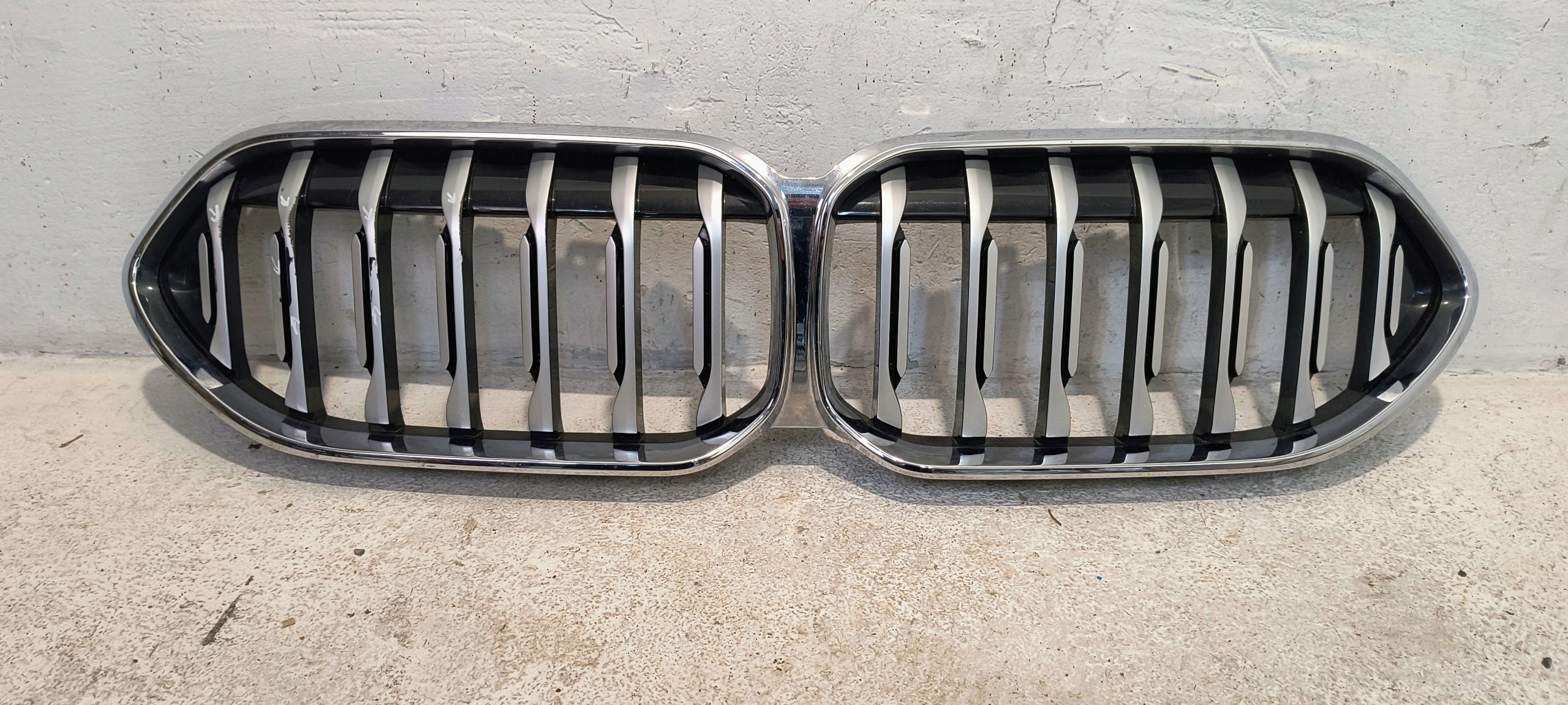 Kühlergrill BMW 2 F44 FRONTGRILL 7476258 Kühlergitter