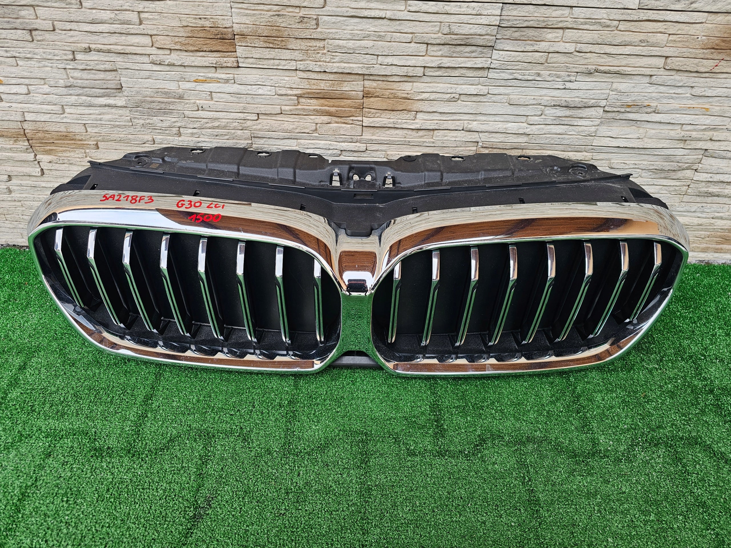  Kühlergrill BMW 5 G30 FRONTGRILL 5A218F3 Kühlergitter product image