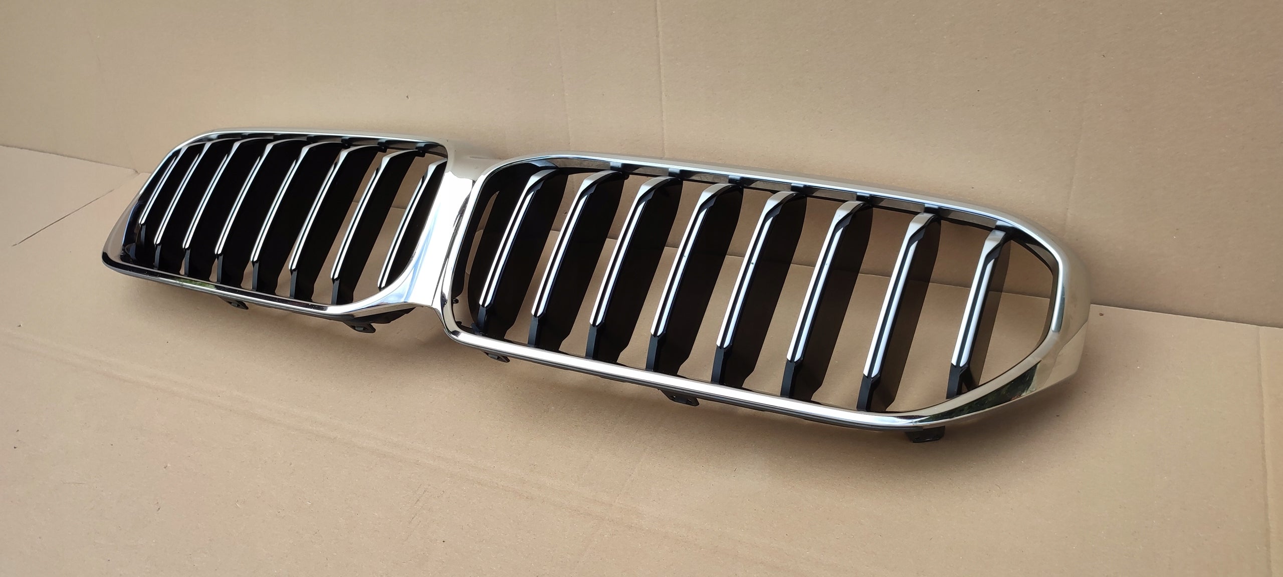 Kühlergrill BMW G30 G31 G38 FRONTGRILL 9852283 Kühlergitter