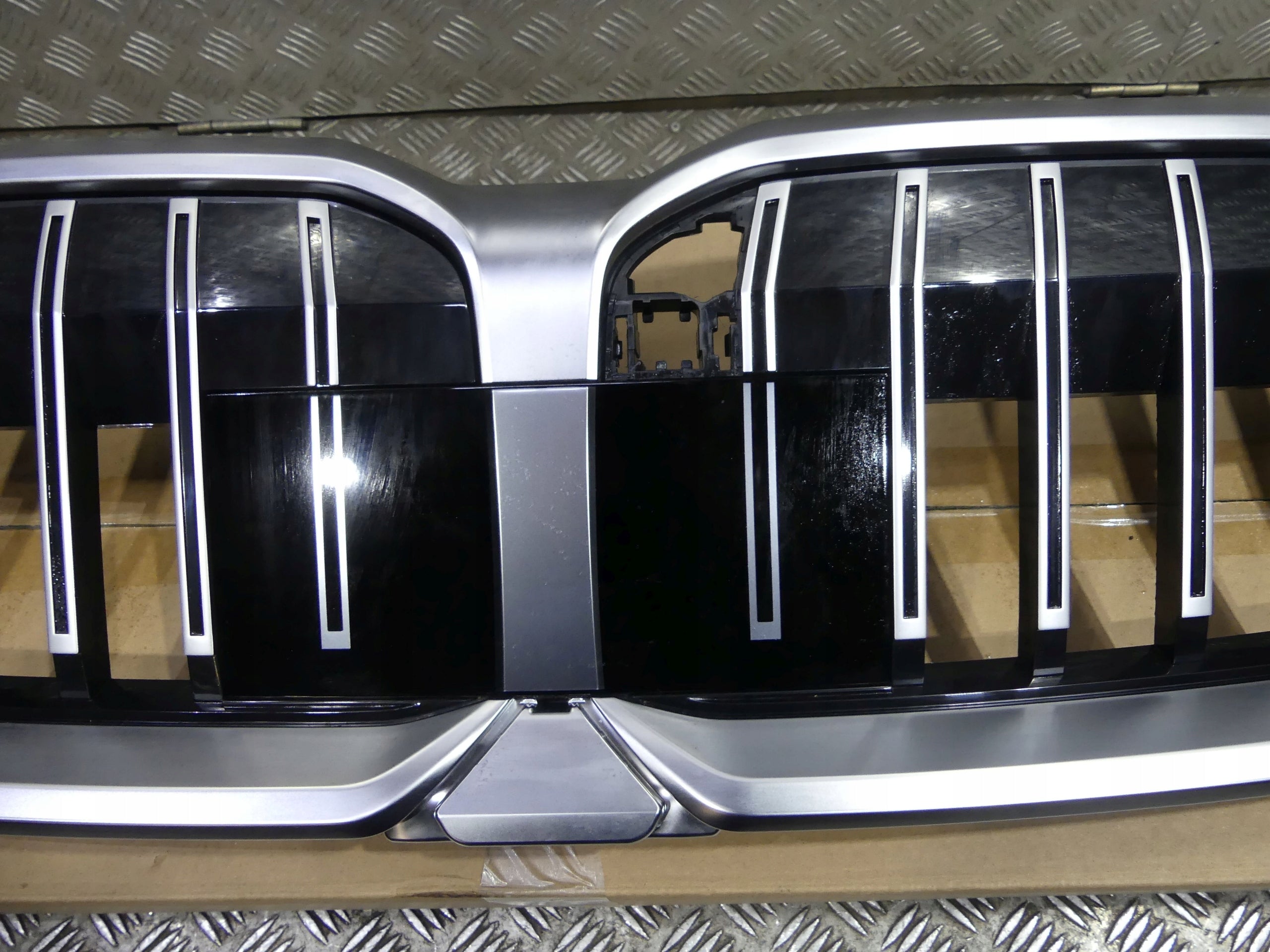 Kühlergrill BMW G60 I5 FRONTGRILL 5A017A9 Kühlergitter