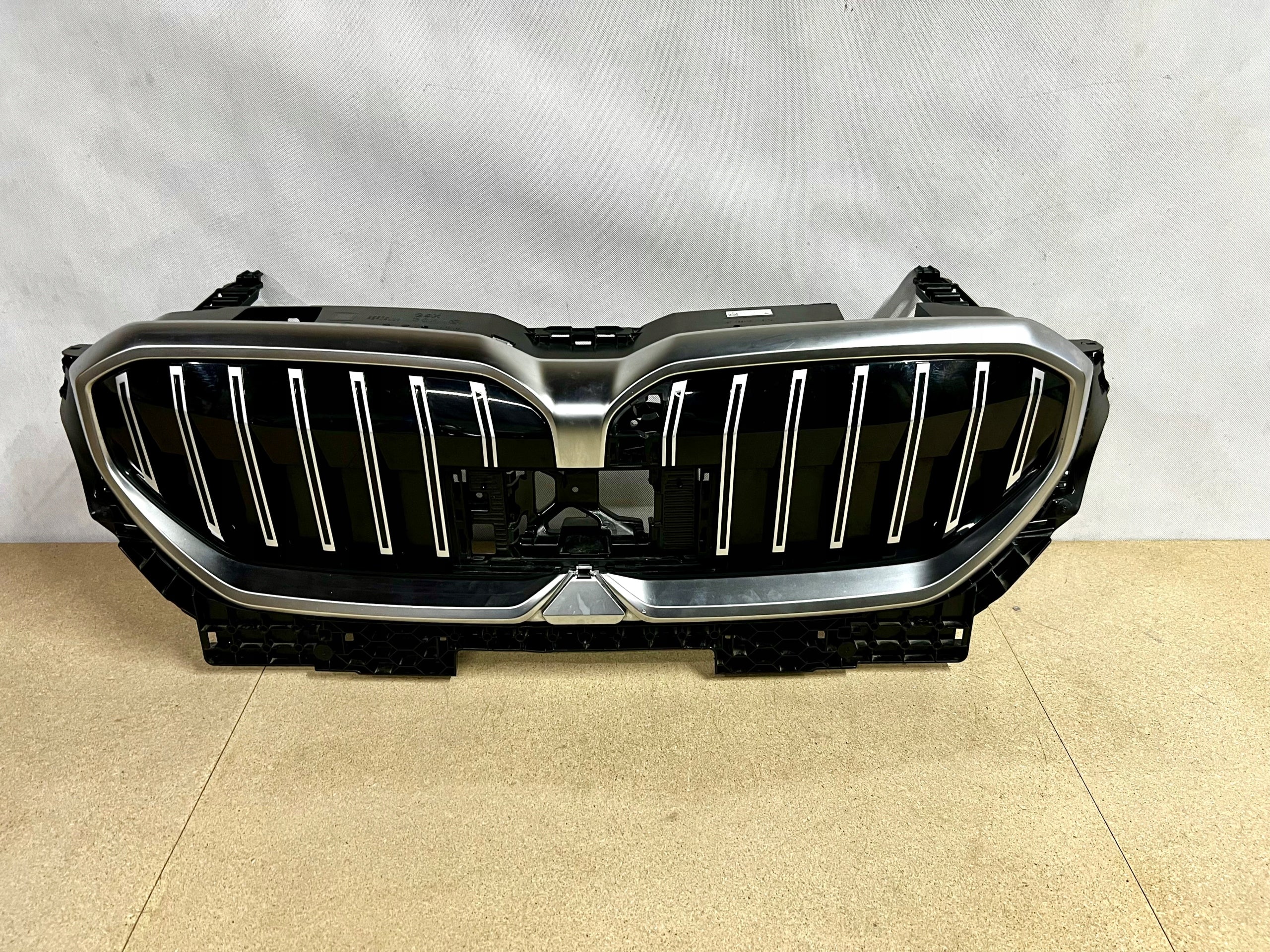  Kühlergrill BMW 5 G60 G61 FRONTGRILL 5A185A7 Kühlergitter product image