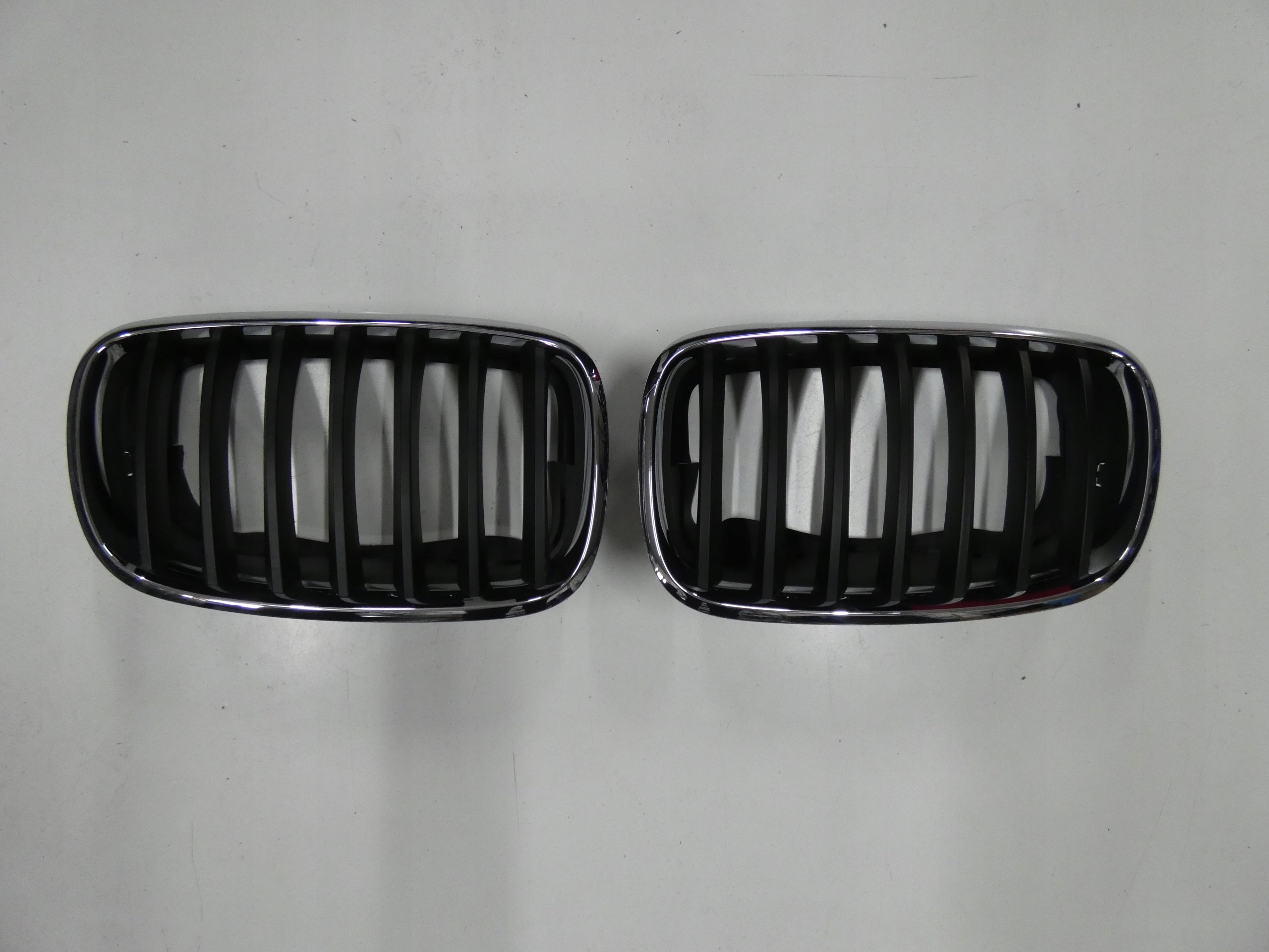  Kühlergrill BMW X5 E70 FRONTGRILL 3717139 Kühlergitter product image