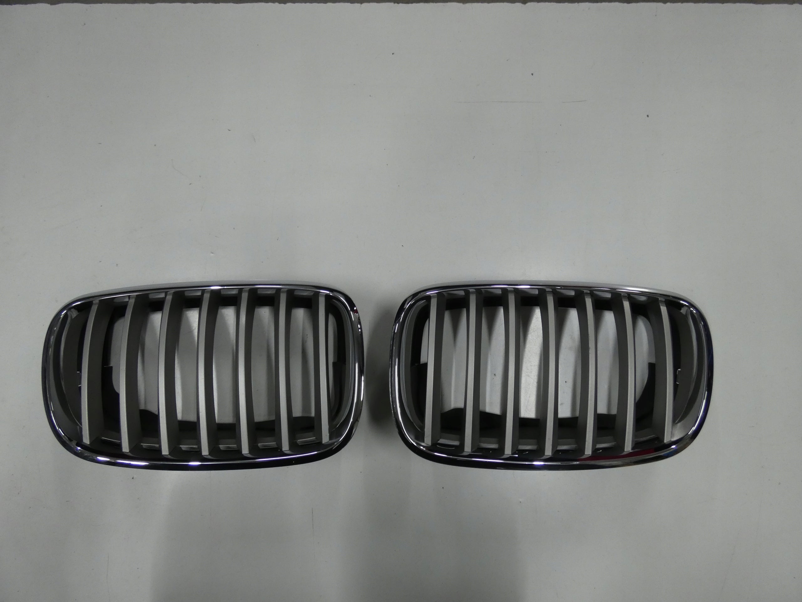  Kühlergrill BMW X5 E70 FRONTGRILL 3717139 Kühlergitter product image