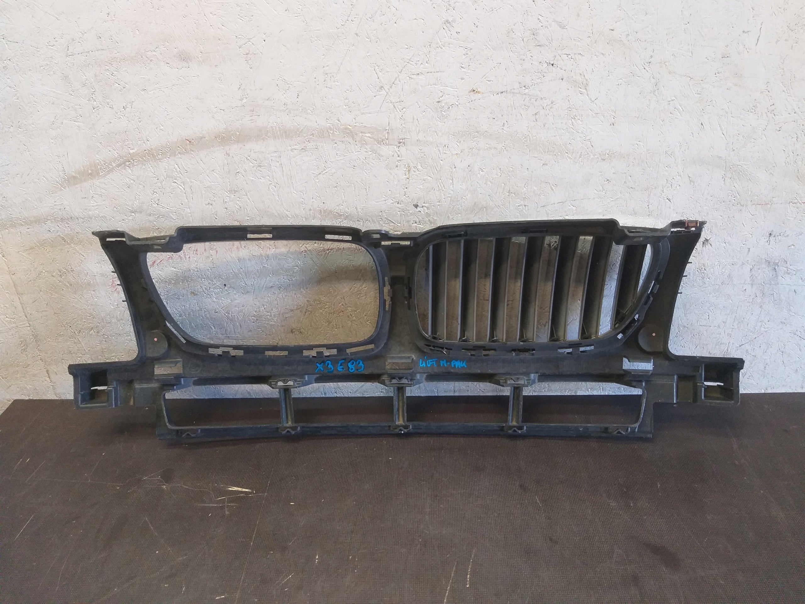 Kühlergrill BMW X3 E83 FRONTGRILL 1341772 Kühlergitter