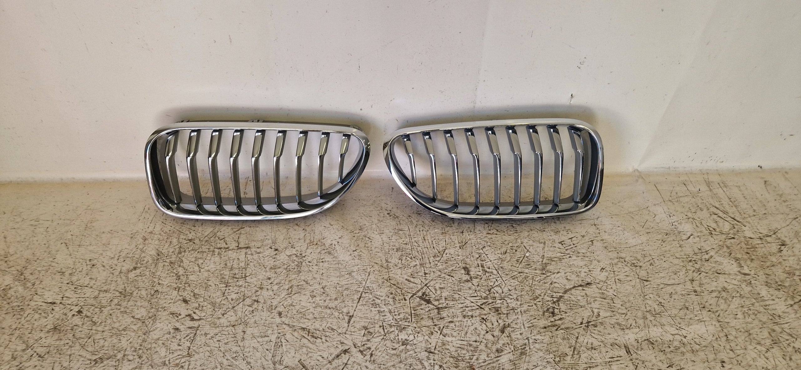  Kühlergrill BMW F12 F13 FRONTGRILL 7370390 Kühlergitter product image