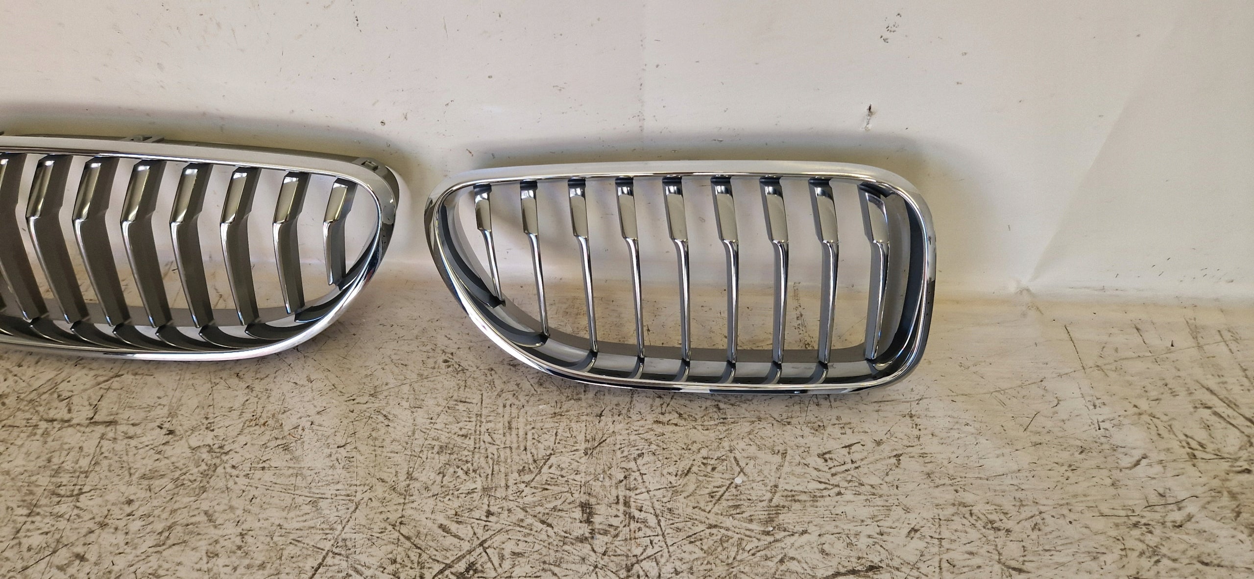 Kühlergrill BMW F12 F13 FRONTGRILL 7370390 Kühlergitter