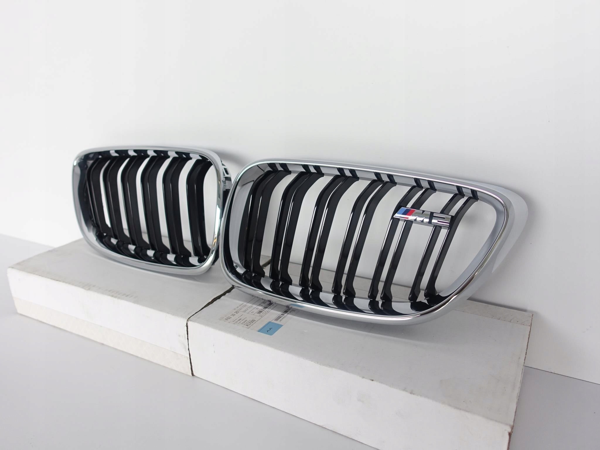 Kühlergrill BMW M2 F22 F23 2 F87 FRONTGRILL 2355447 Kühlergitter