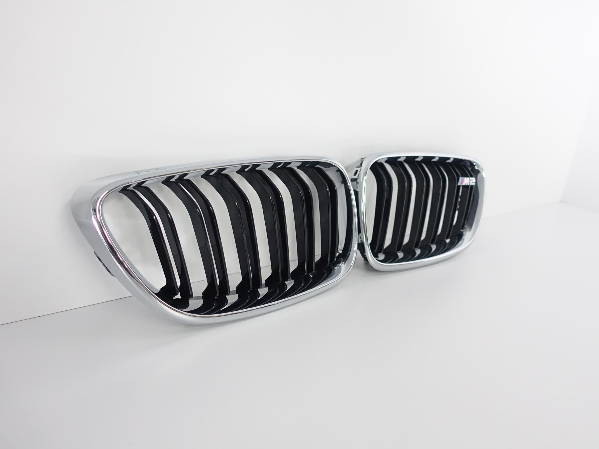 Kühlergrill BMW M2 F22 F23 2 F87 FRONTGRILL 2355447 Kühlergitter