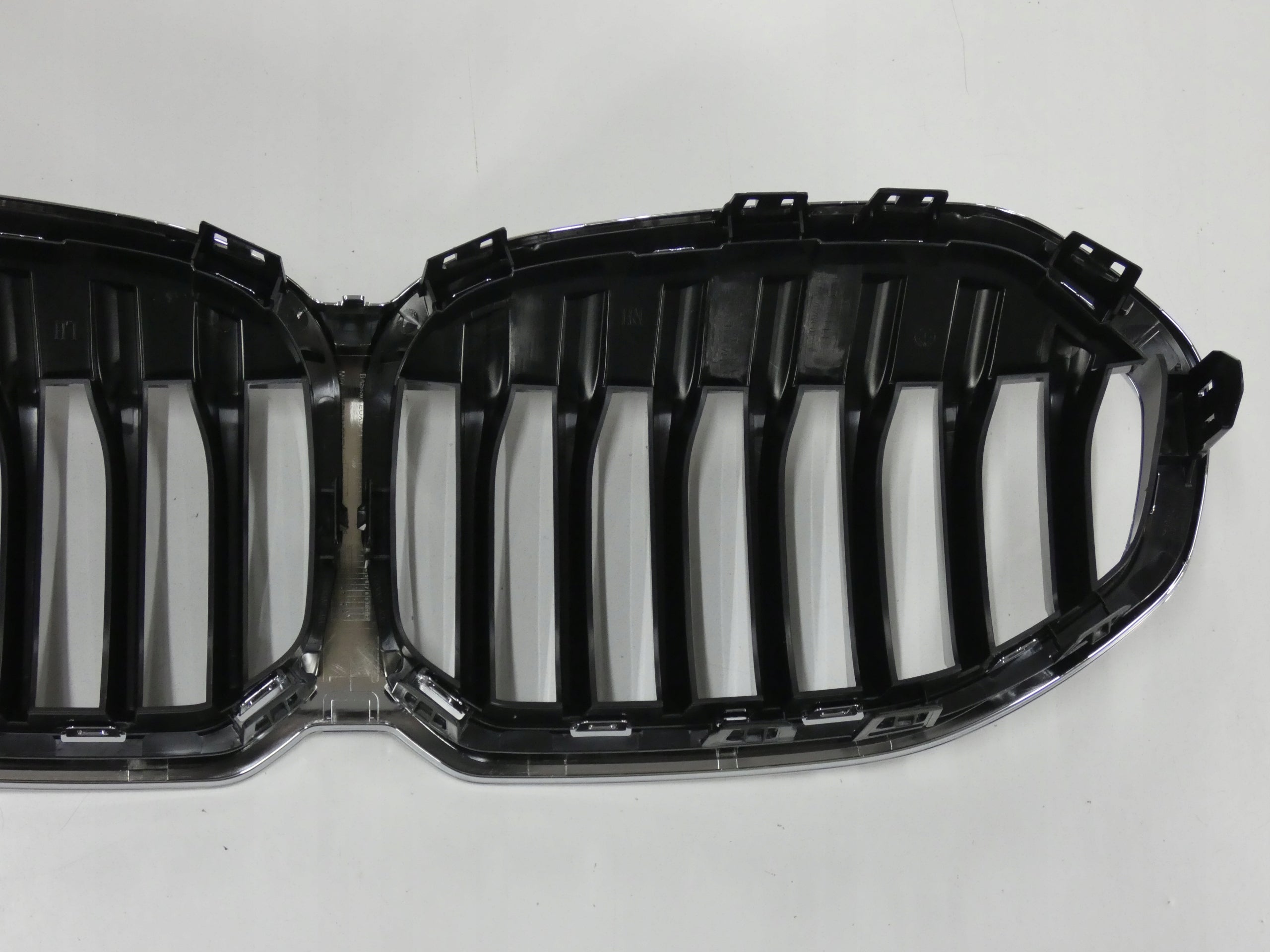 Kühlergrill BMW F40 FRONTGRILL 2511170 Kühlergitter