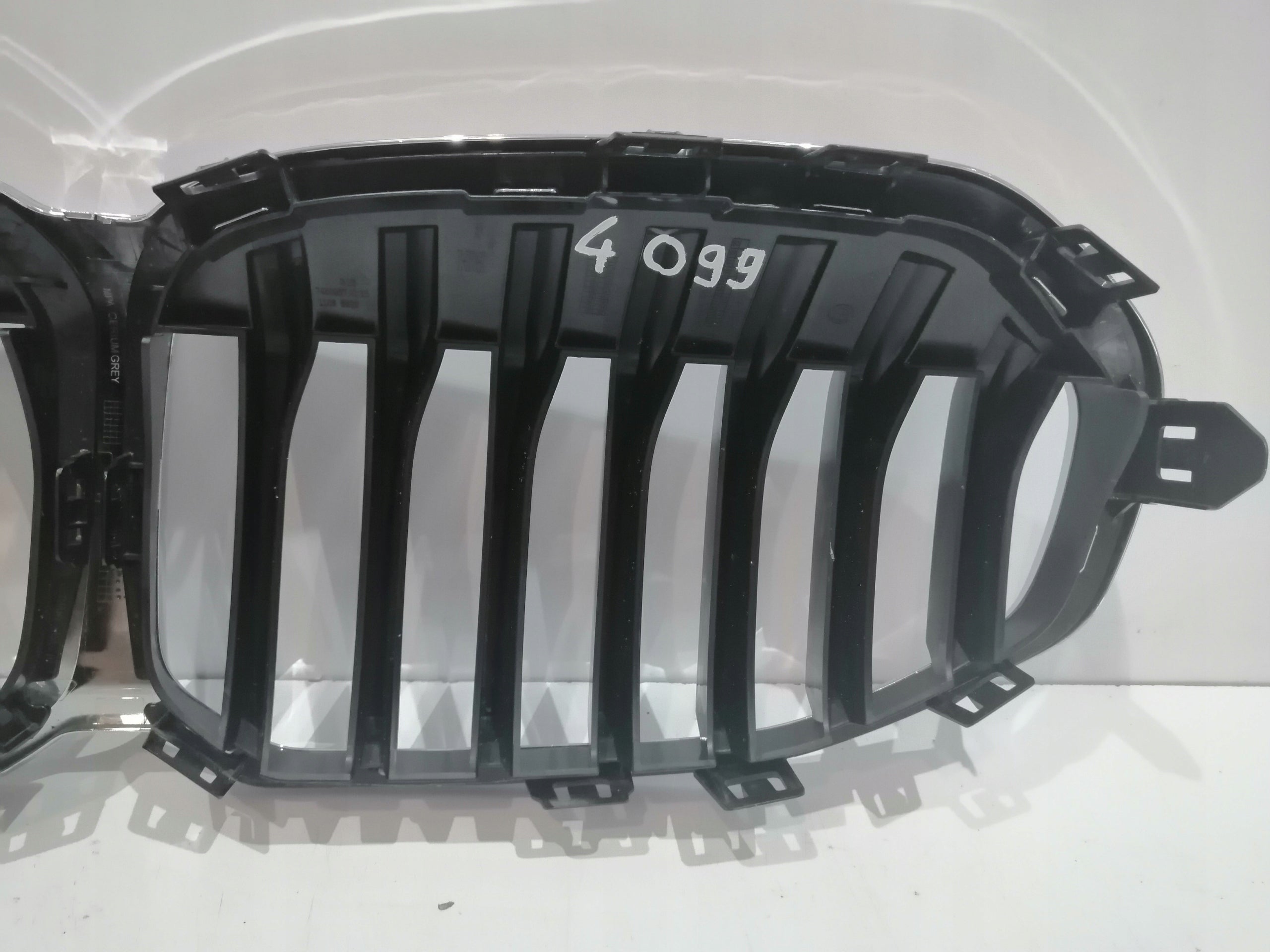 Kühlergrill BMW F40 FRONTGRILL 7450957 Kühlergitter