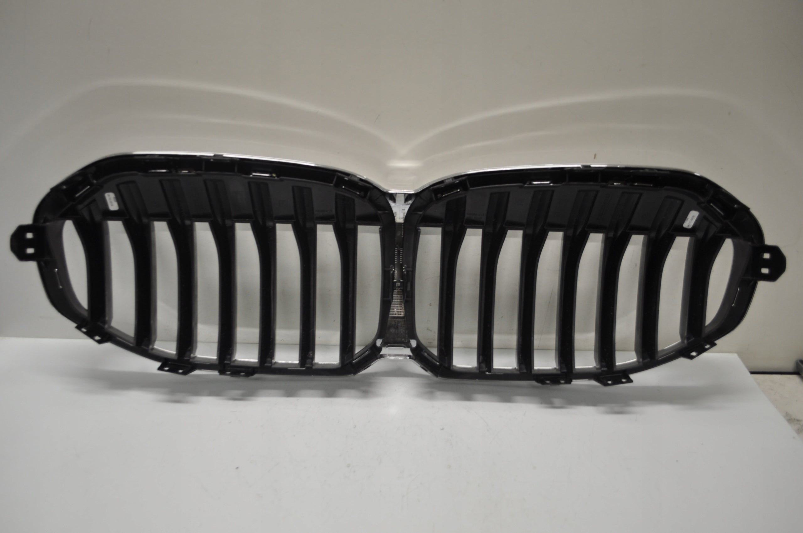 Kühlergrill BMW F40 FRONTGRILL 7450957 Kühlergitter