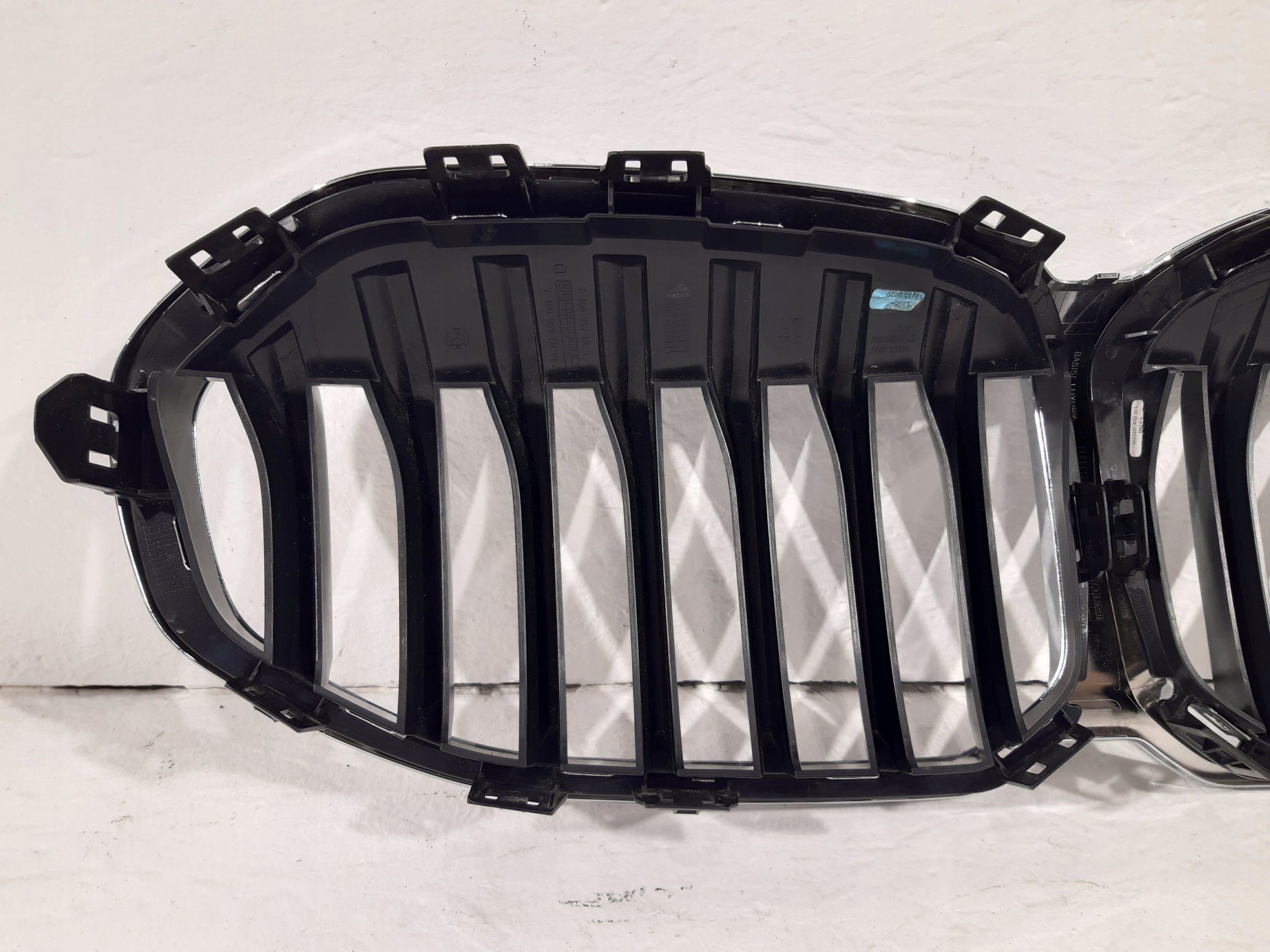 Kühlergrill BMW F40 FRONTGRILL 7456957 Kühlergitter