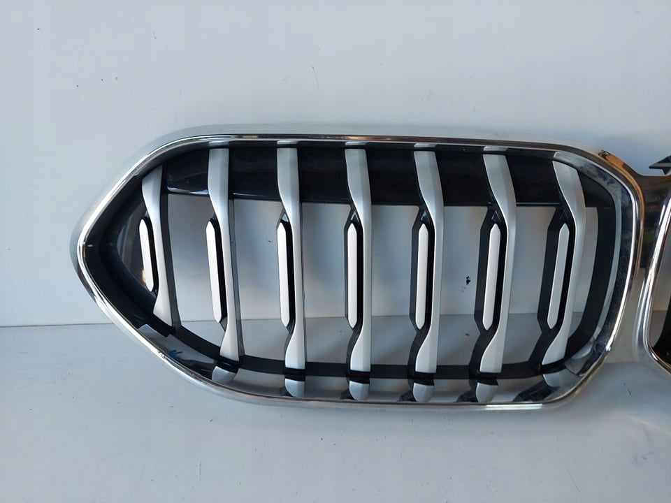 Kühlergrill BMW F40 FRONTGRILL 7476258 Kühlergitter