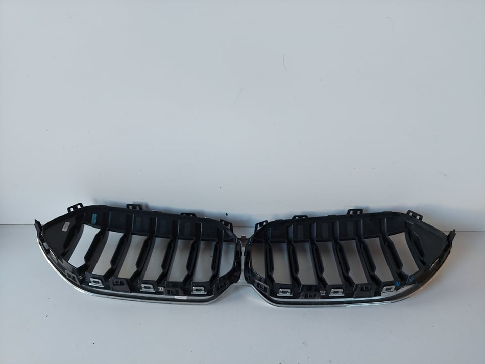 Kühlergrill BMW F40 FRONTGRILL 7476258 Kühlergitter