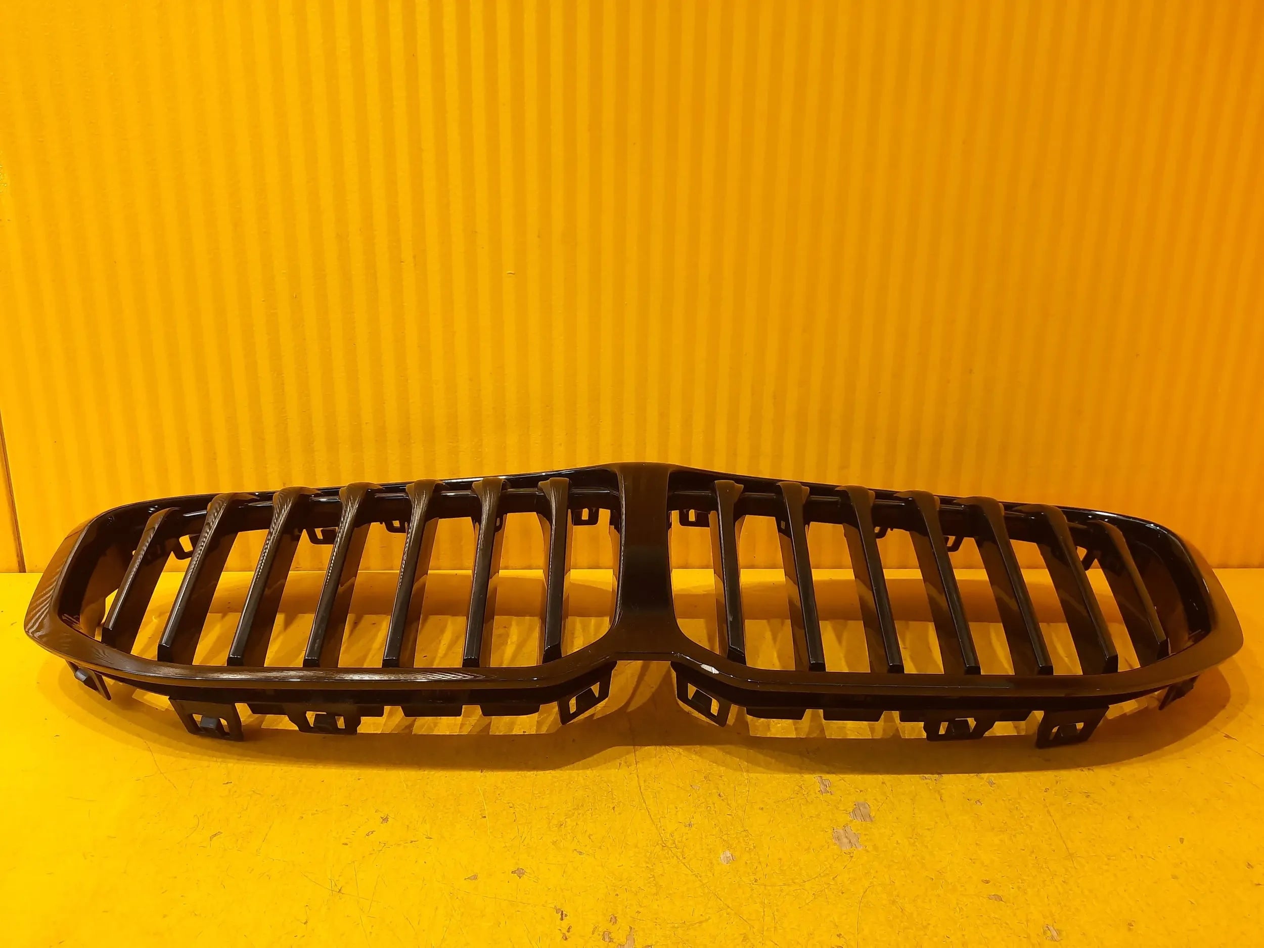 Kühlergrill BMW F40 FRONTGRILL 5A39366 Kühlergitter