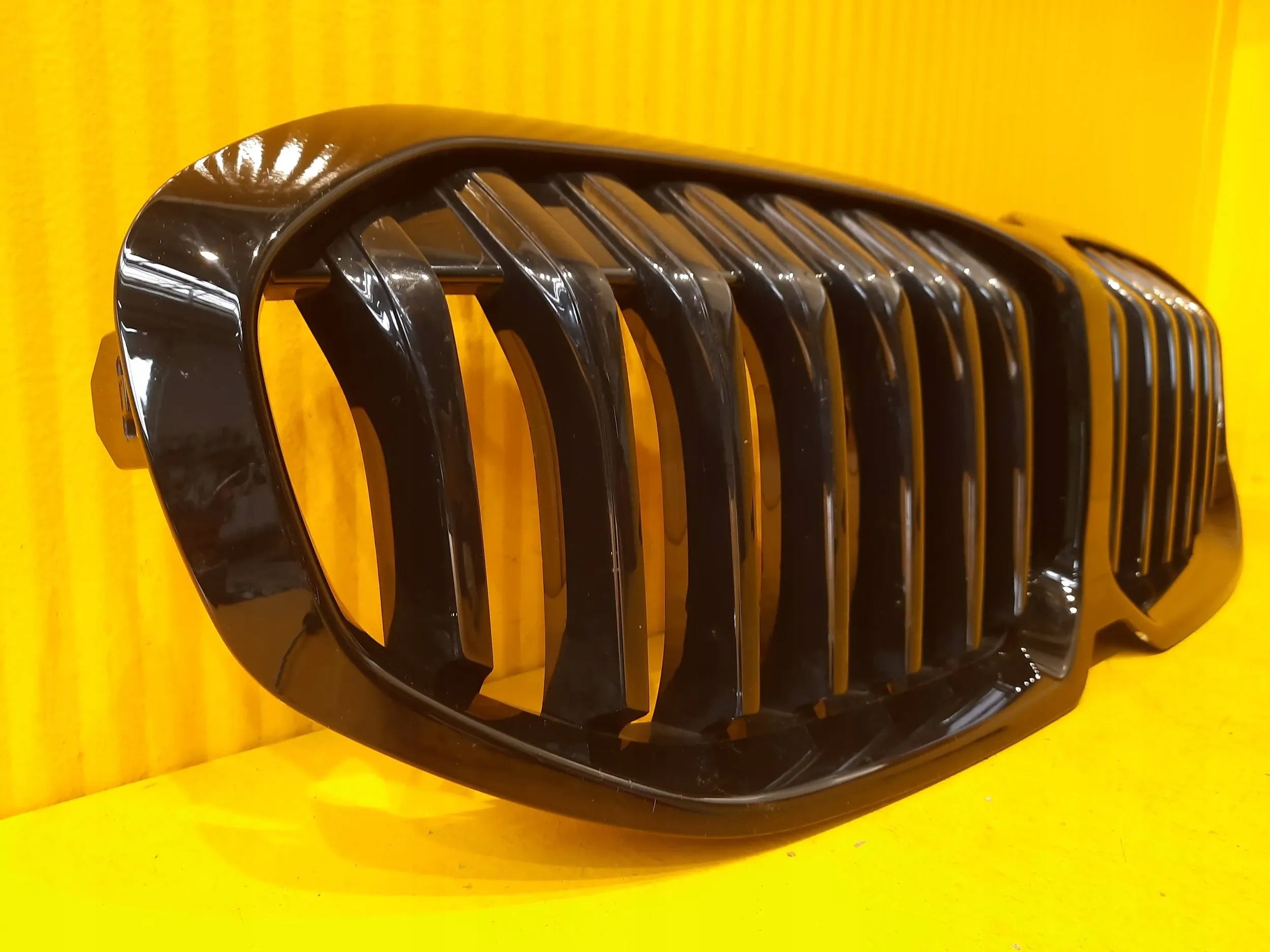 Kühlergrill BMW F40 FRONTGRILL 5A39366 Kühlergitter