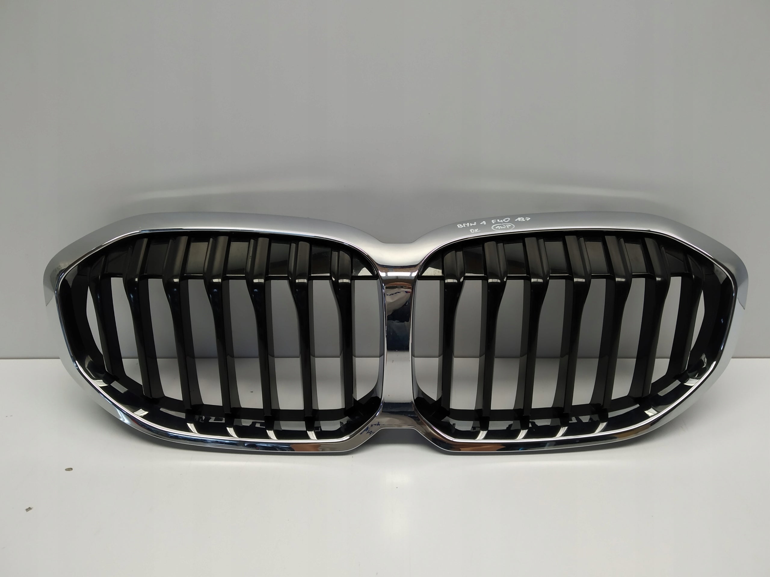 Kühlergrill BMW F40 FRONTGRILL Kühlergitter