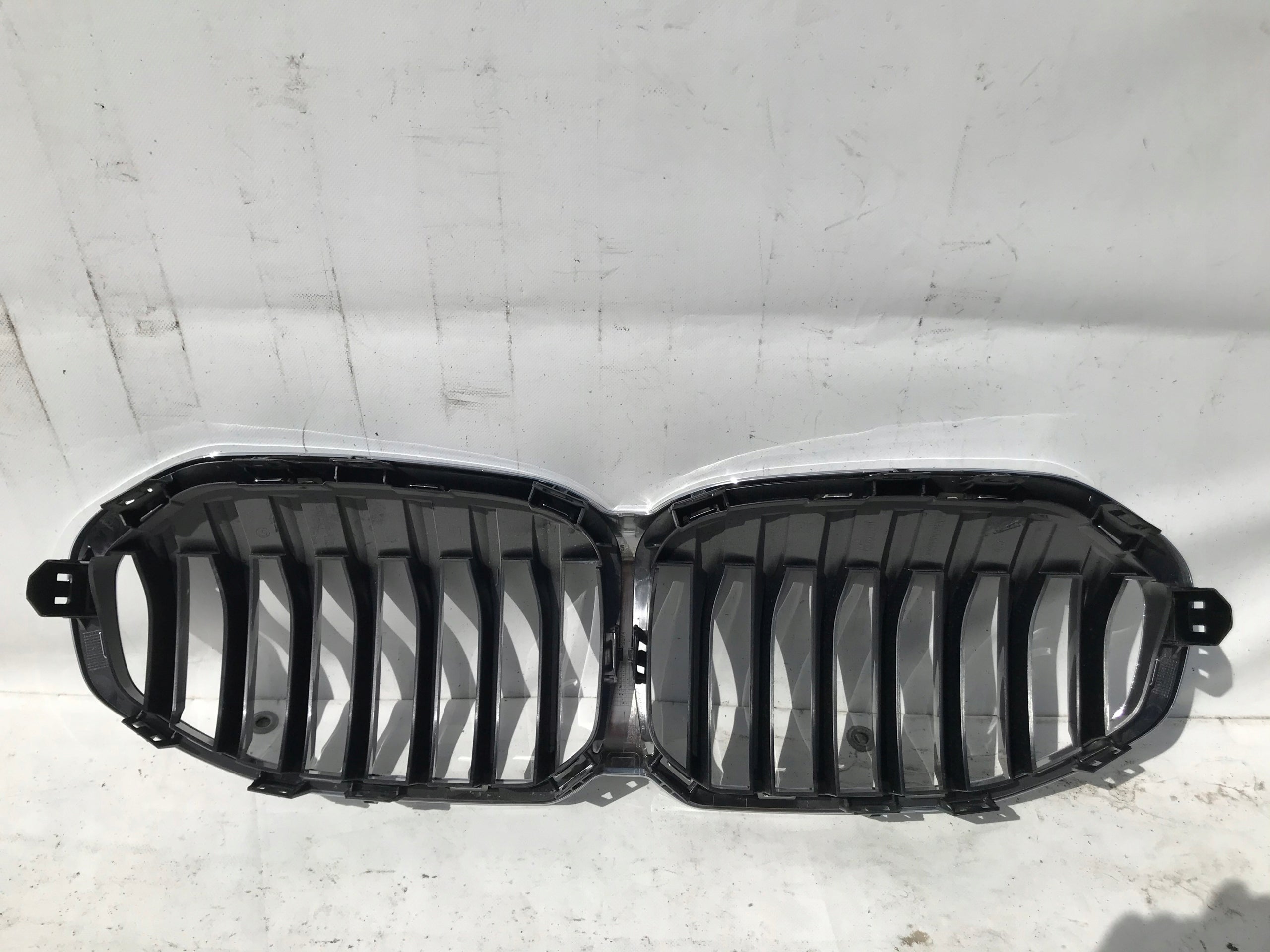 Kühlergrill BMW F40 FRONTGRILL 7450957 Kühlergitter