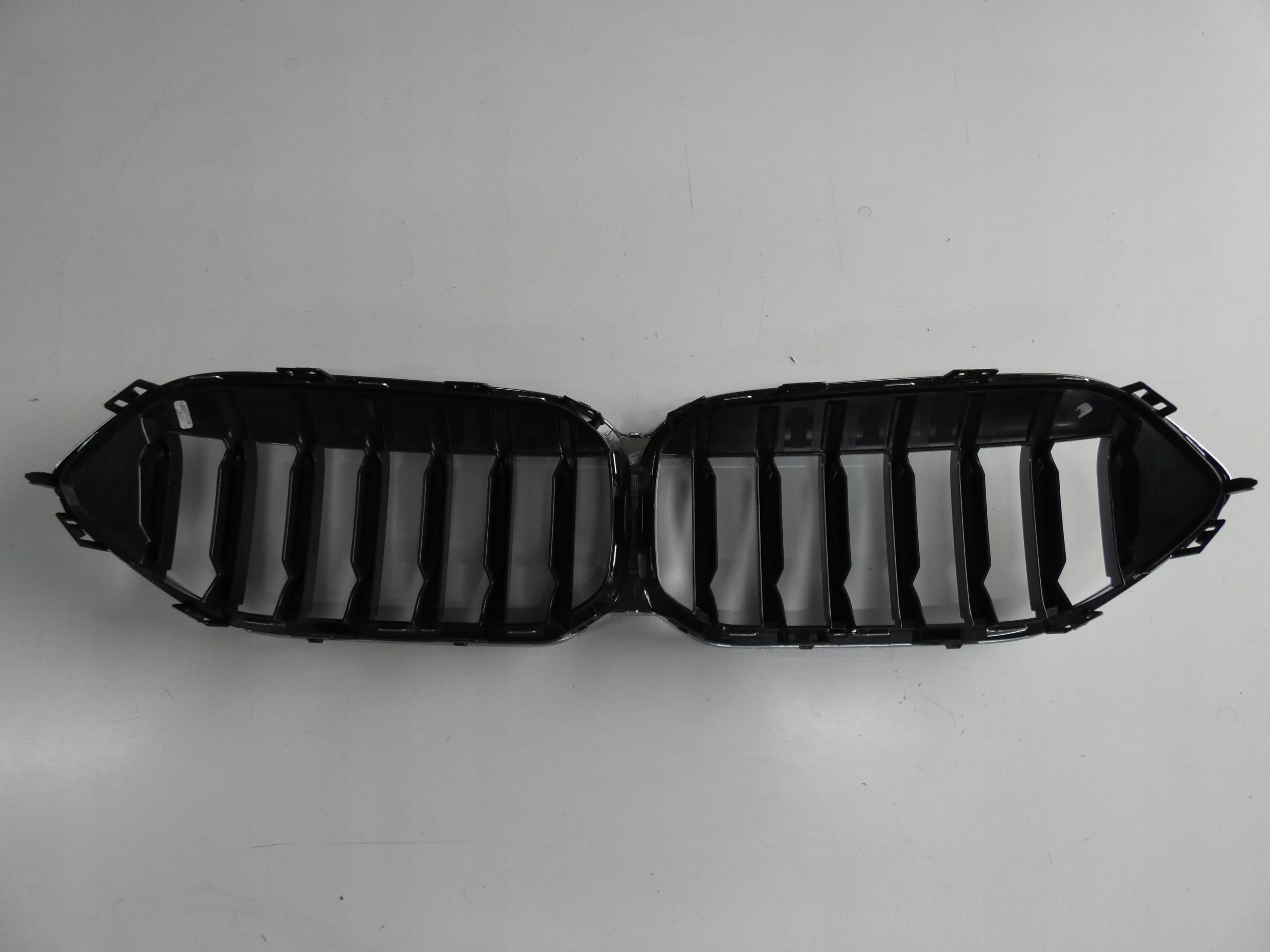 Kühlergrill BMW 2 F44 FRONTGRILL 0114819 Kühlergitter