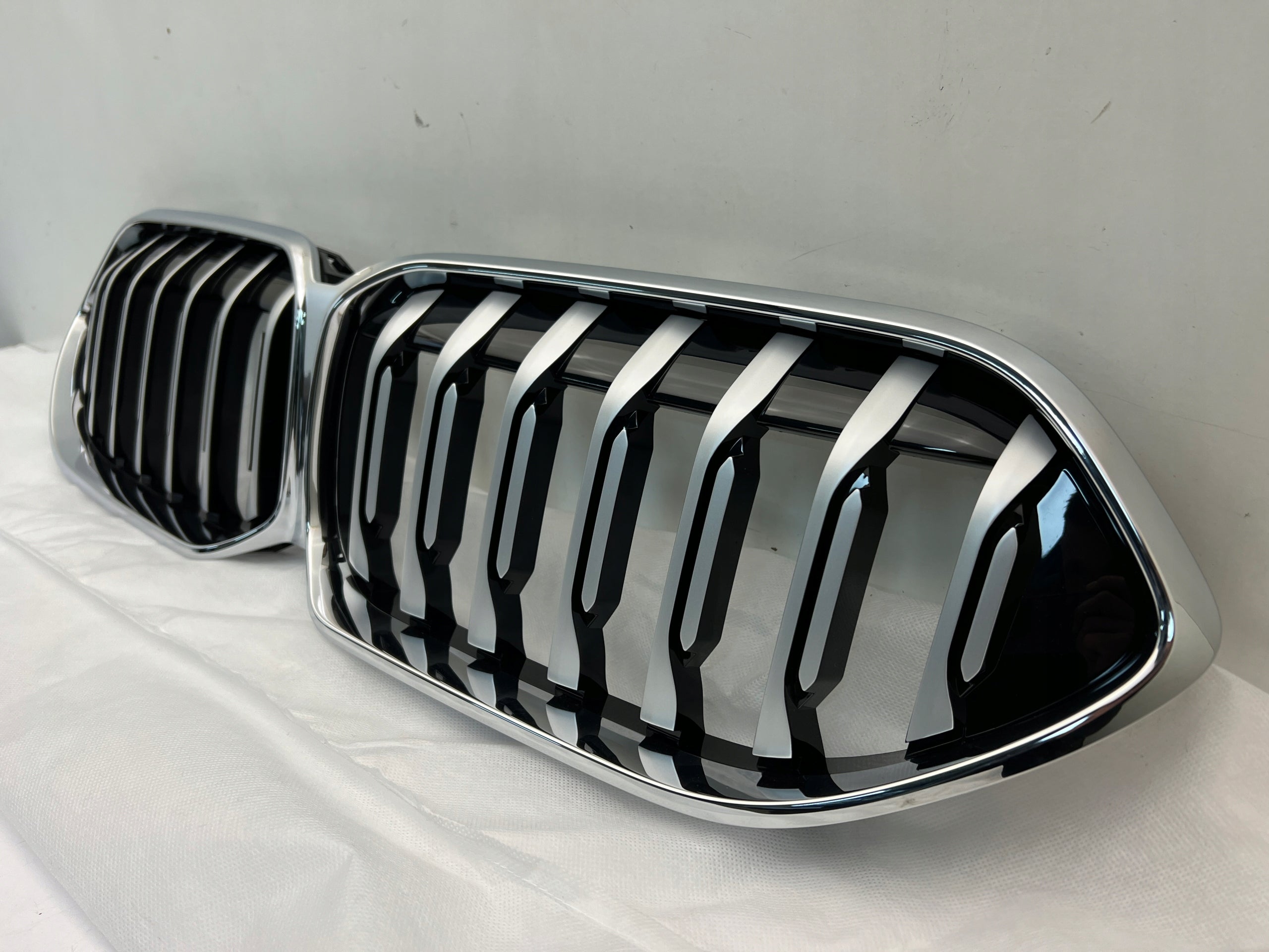 Kühlergrill BMW 2 F44 FRONTGRILL 5A39372 Kühlergitter