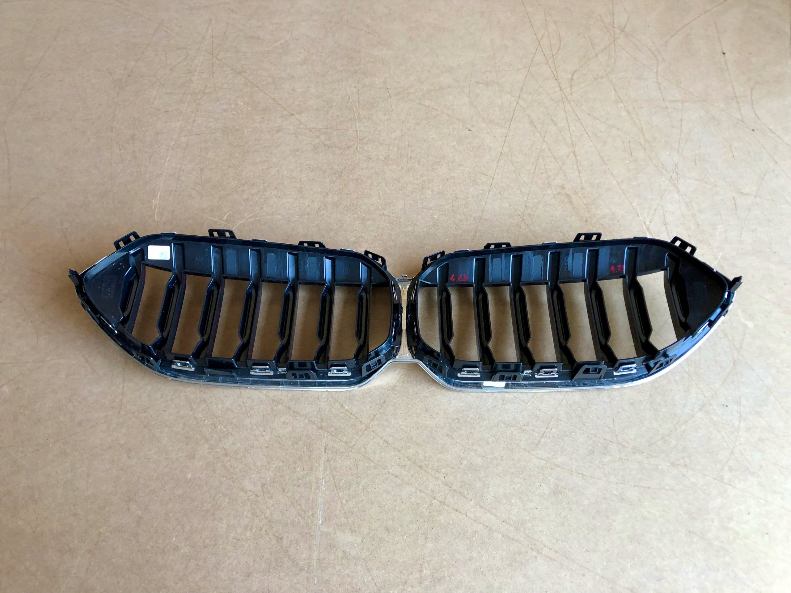 Kühlergrill BMW 2 F44 FRONTGRILL 5A39372 Kühlergitter