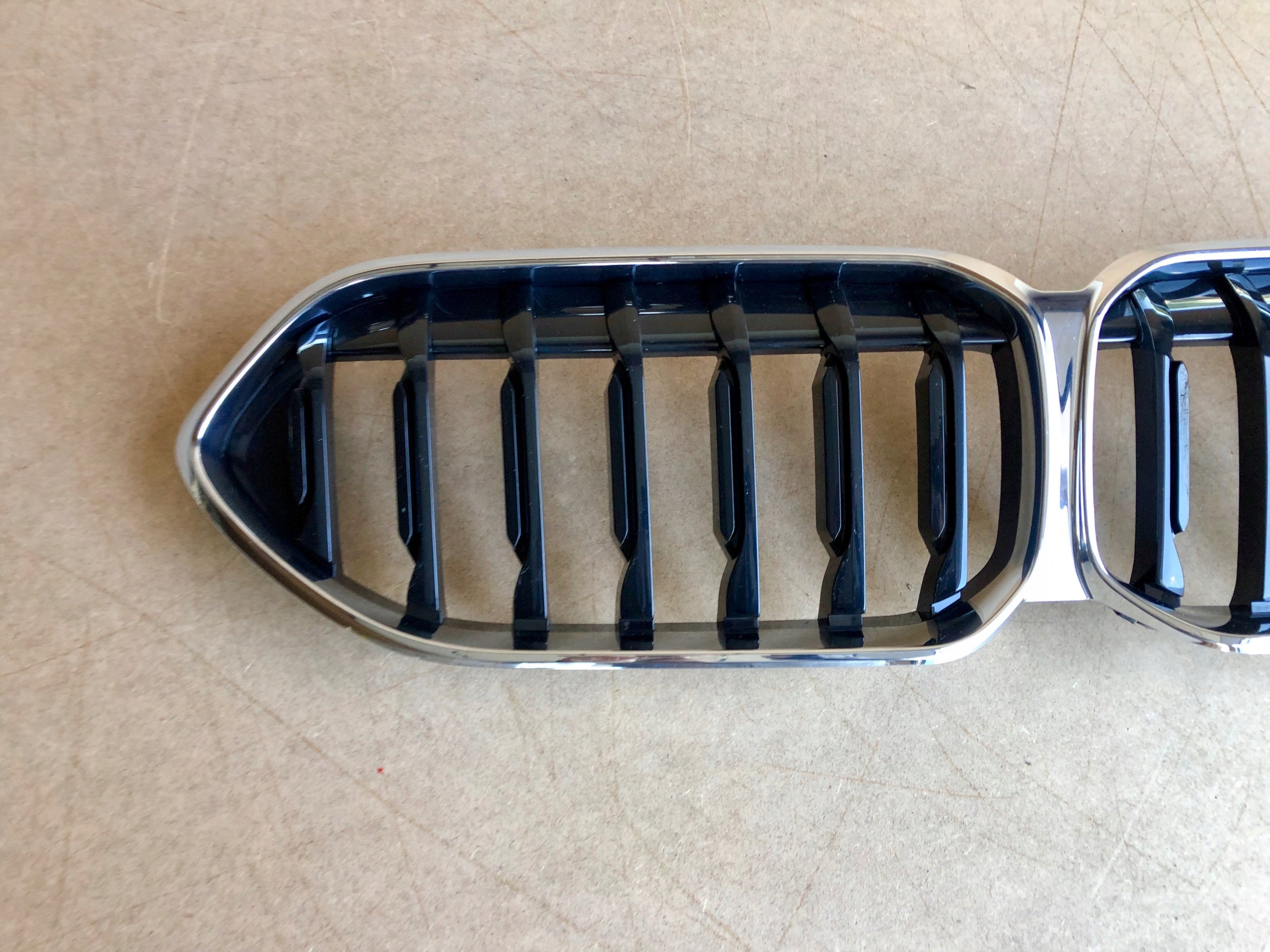 Kühlergrill BMW 2 F44 FRONTGRILL 5A39372 Kühlergitter