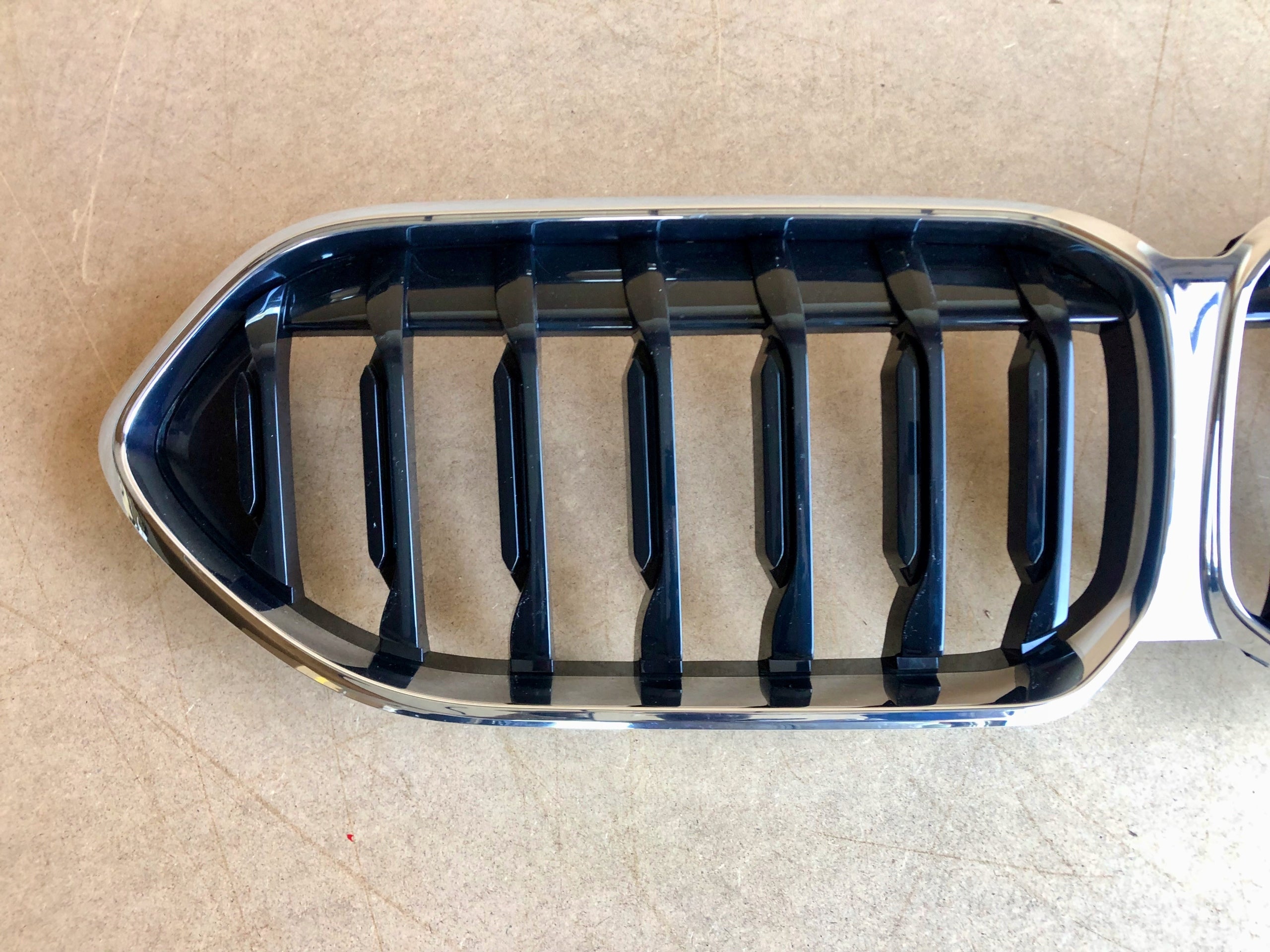 Kühlergrill BMW 2 F44 FRONTGRILL 5A39372 Kühlergitter