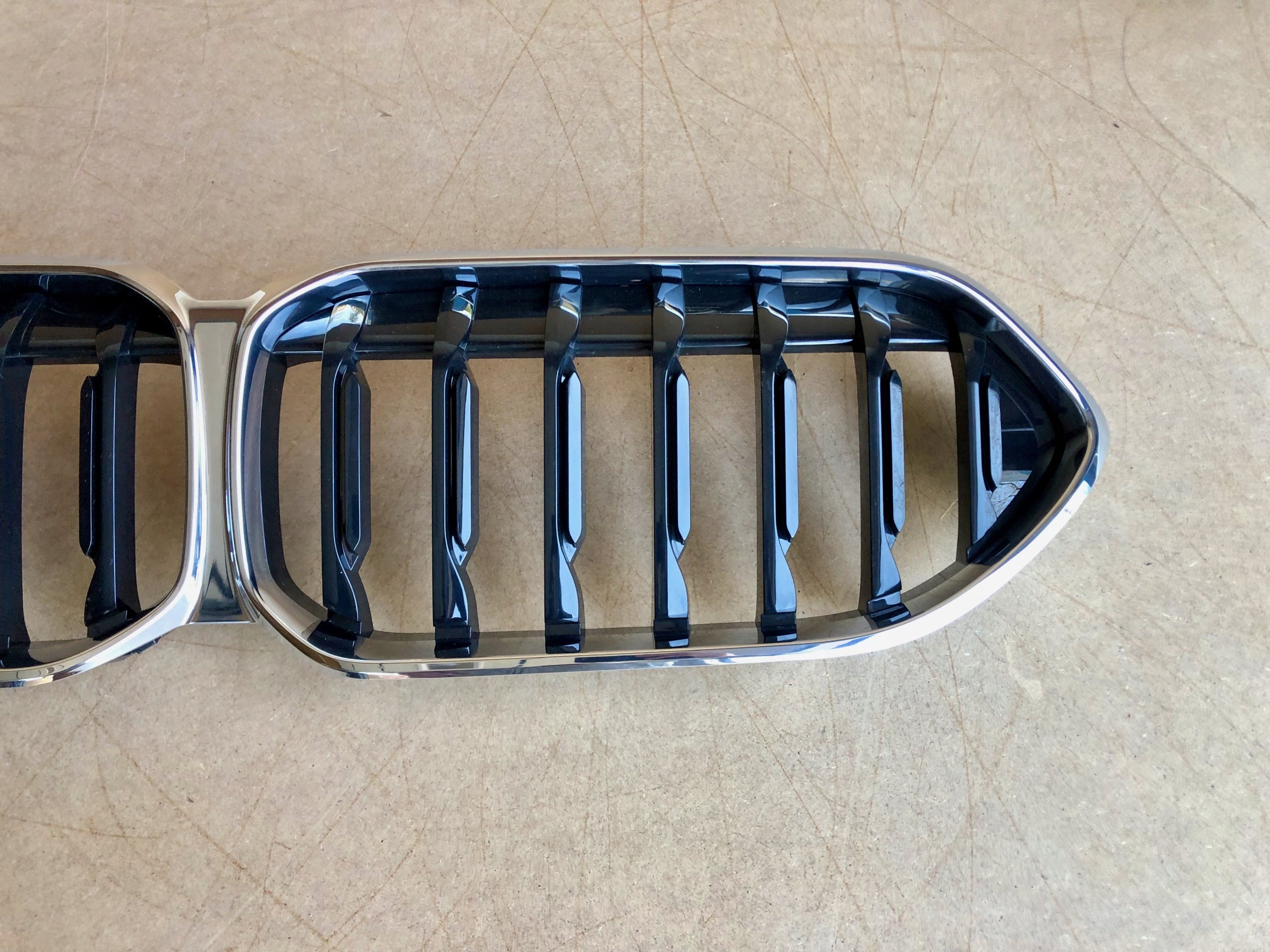 Kühlergrill BMW 2 F44 FRONTGRILL 5A39372 Kühlergitter