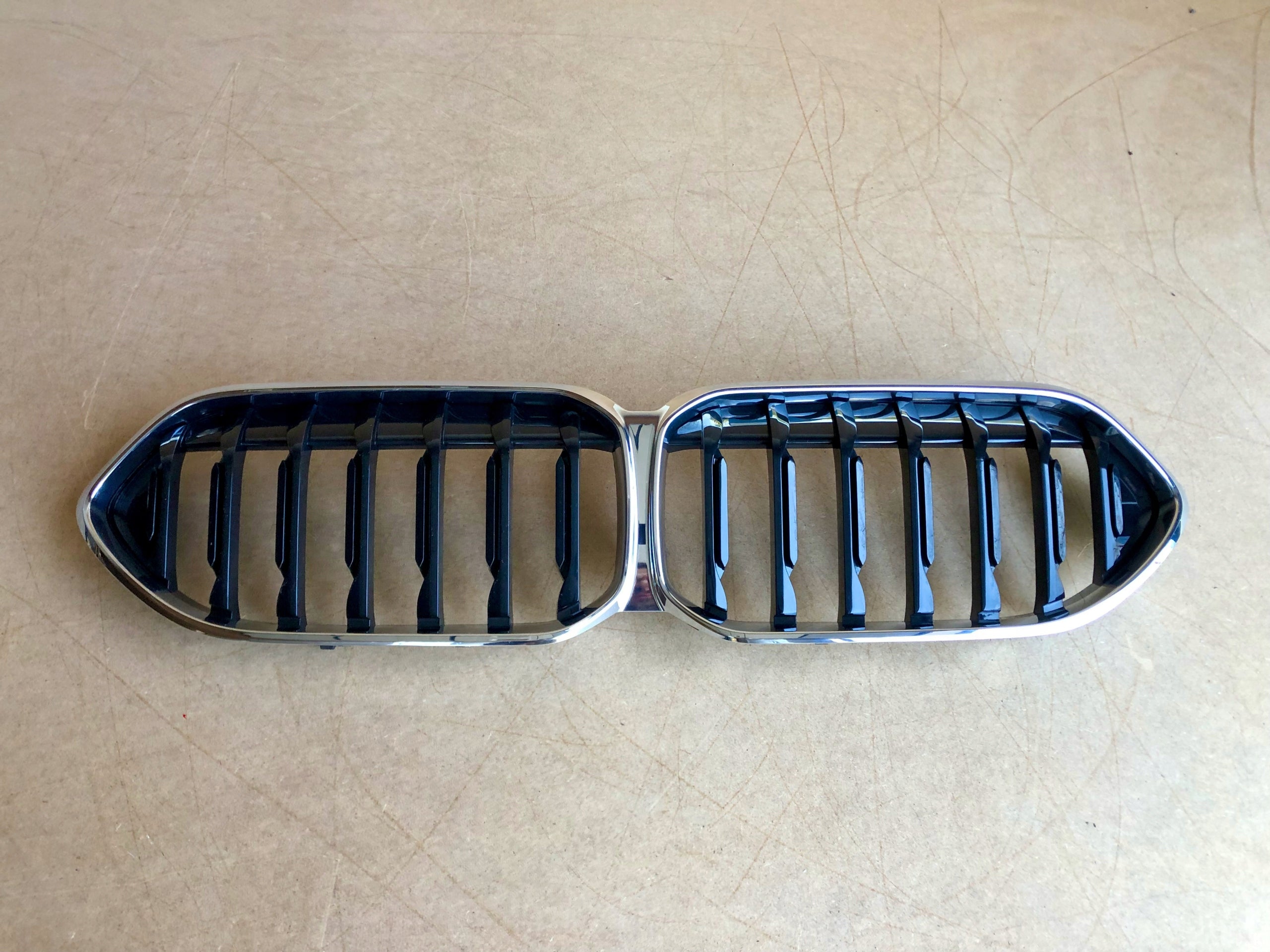 Kühlergrill BMW 2 F44 FRONTGRILL 5A39372 Kühlergitter