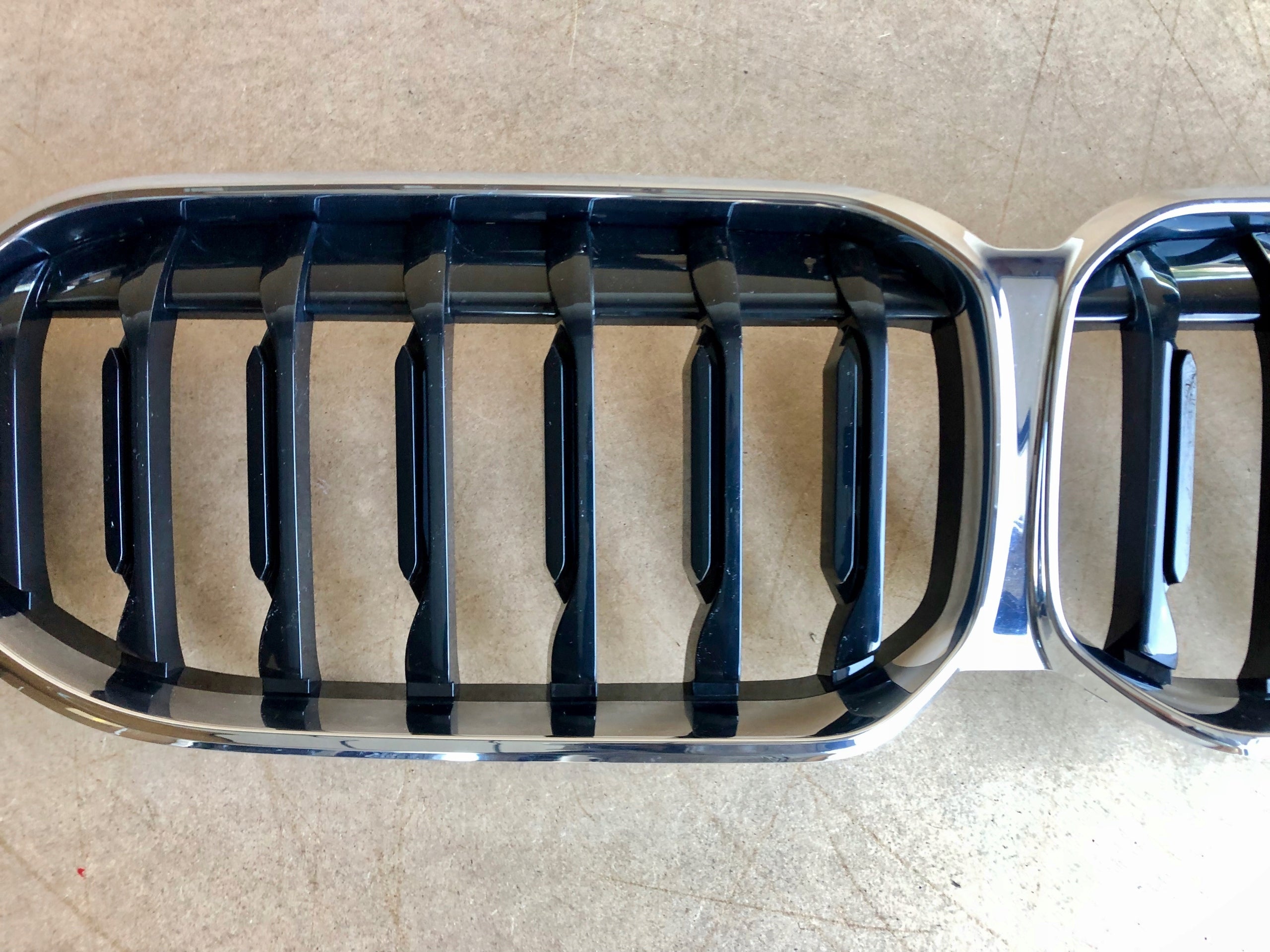 Kühlergrill BMW 2 F44 FRONTGRILL 5A39372 Kühlergitter