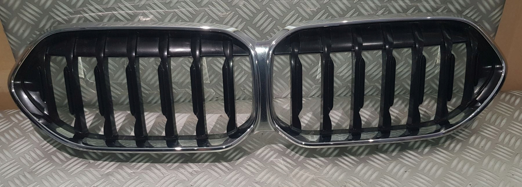 Kühlergrill BMW 2 F44 FRONTGRILL 7476257 Kühlergitter