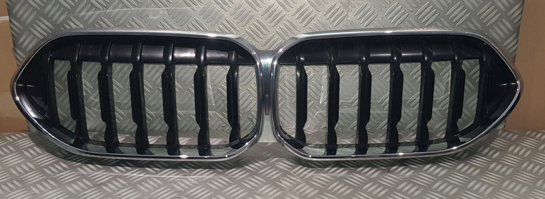 Kühlergrill BMW 2 F44 FRONTGRILL 7476257 Kühlergitter