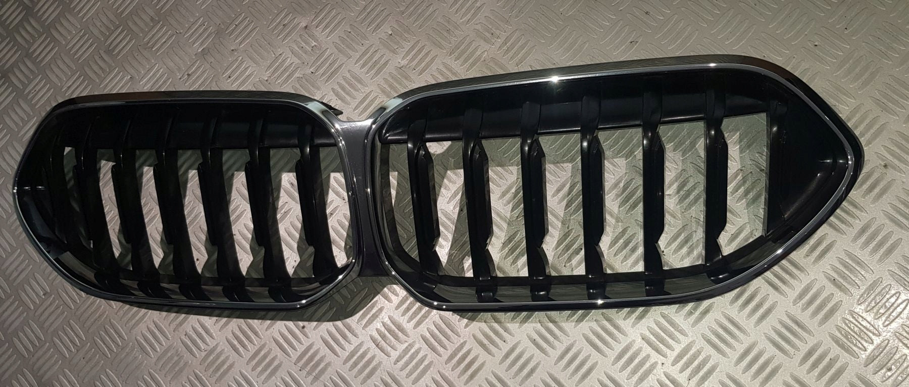 Kühlergrill BMW 2 F44 FRONTGRILL 7476257 Kühlergitter