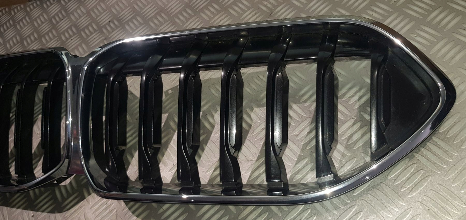 Kühlergrill BMW 2 F44 FRONTGRILL 7476257 Kühlergitter