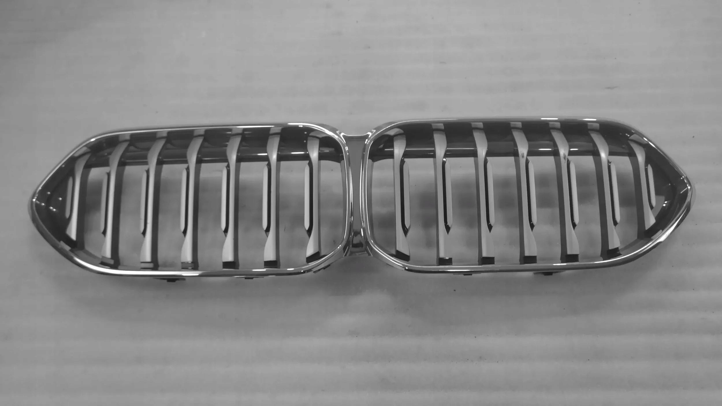  Kühlergrill BMW 2 F44 FRONTGRILL 1372581 Kühlergitter product image