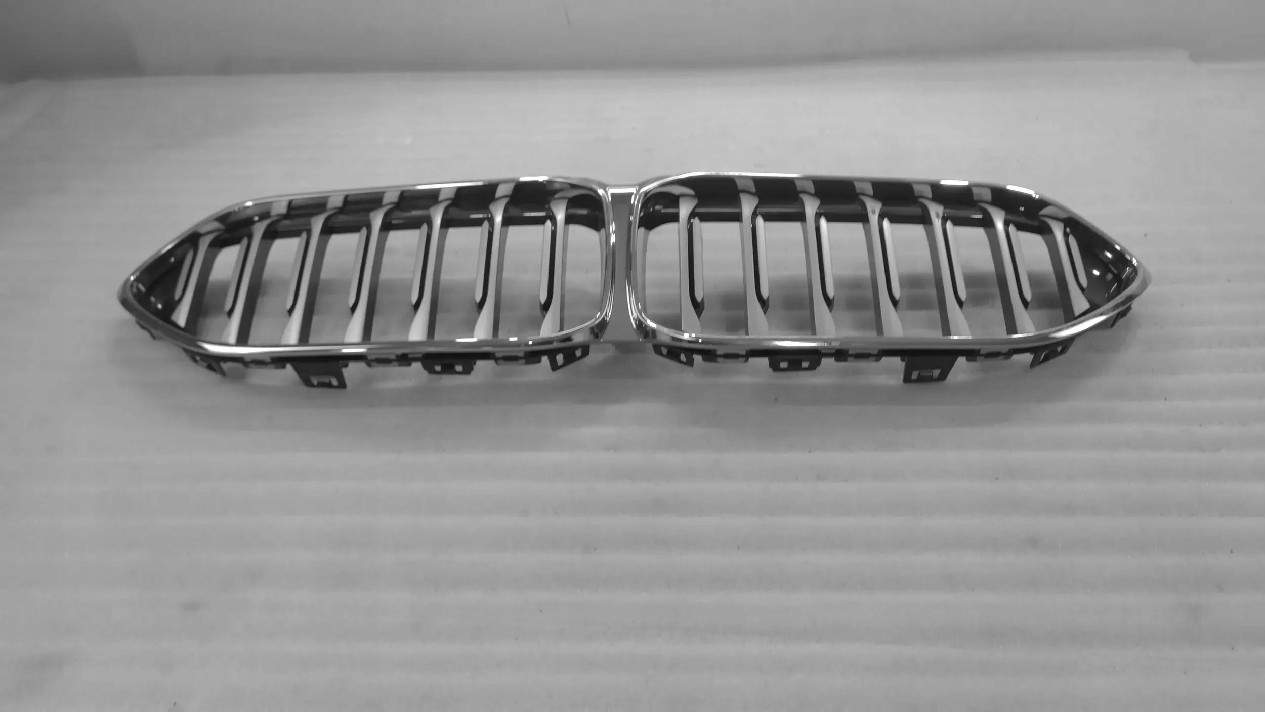 Kühlergrill BMW 2 F44 FRONTGRILL 1372581 Kühlergitter